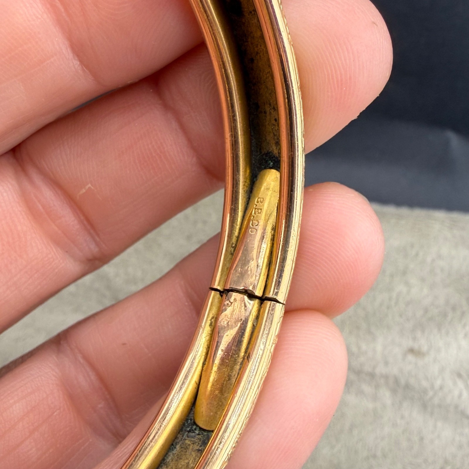Vintage Bangle Bracelet Embossed Gold Tone Hinged 7”