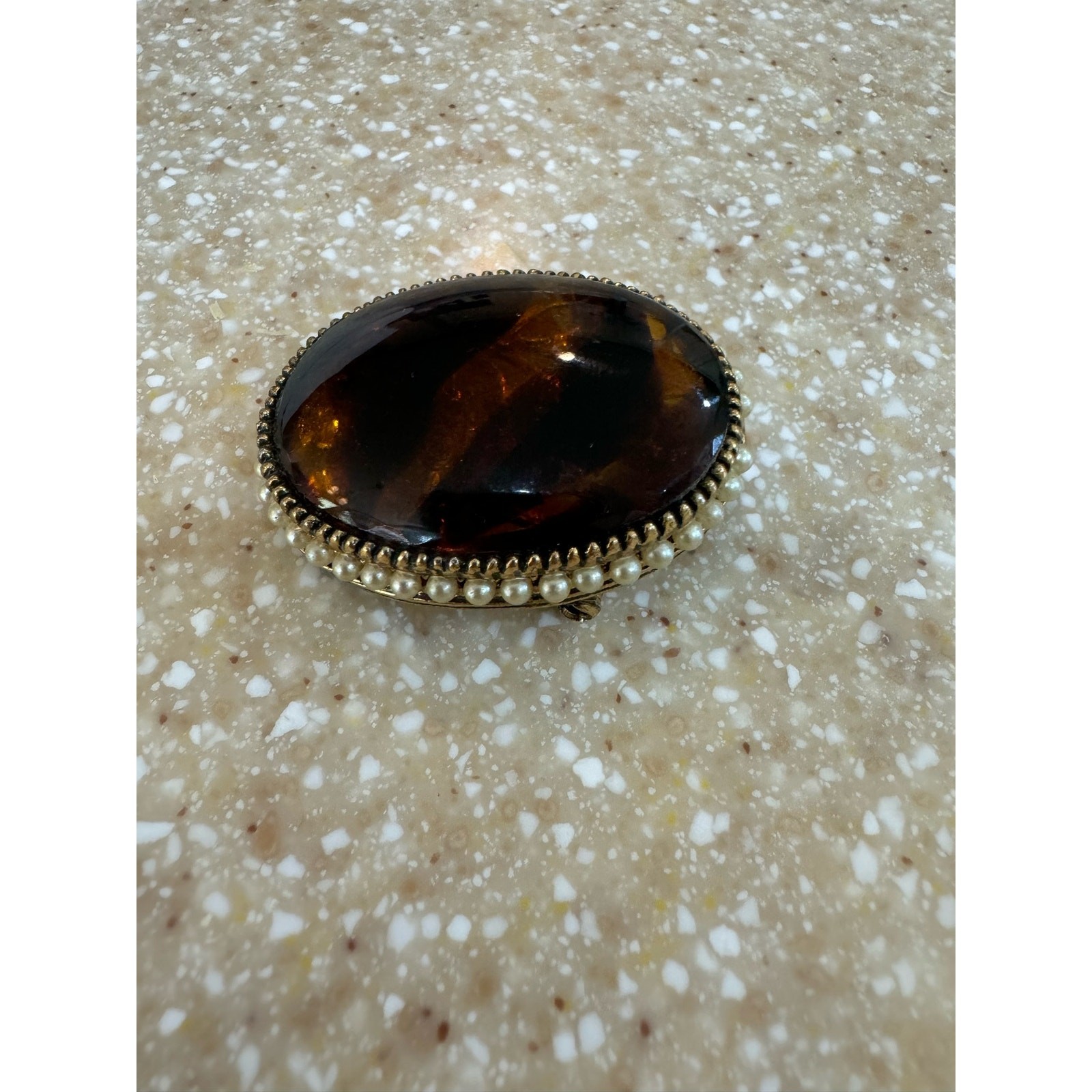 VTG Brooch Pin Gold Tone Honey Amber Murano Style Pearls Costume Jewelry Damage