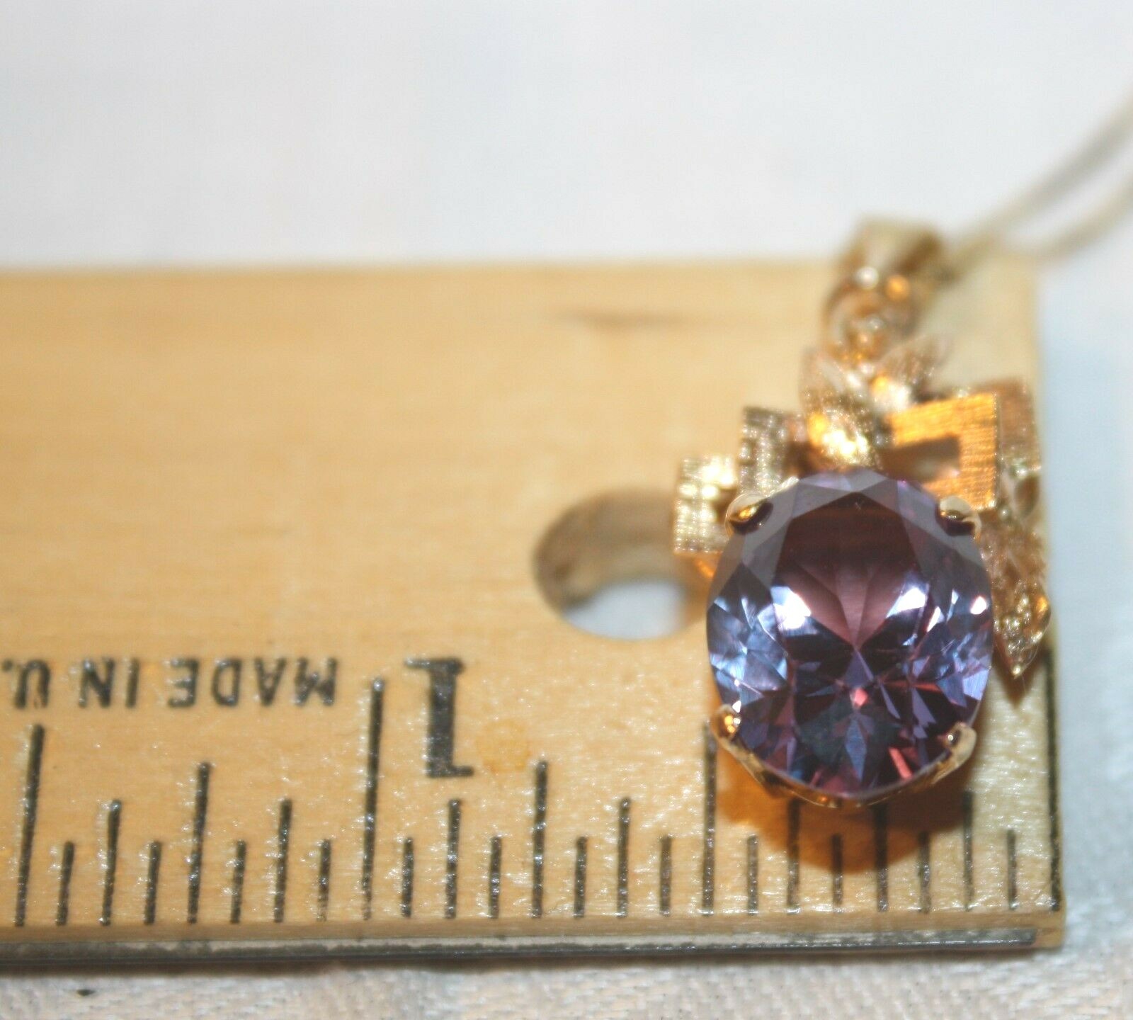 TY LEE PURPLE SYNTHETIC ALEXANDRITE GOLD PENDANT JAPANESE DETAIL SIGNED TYL 14K