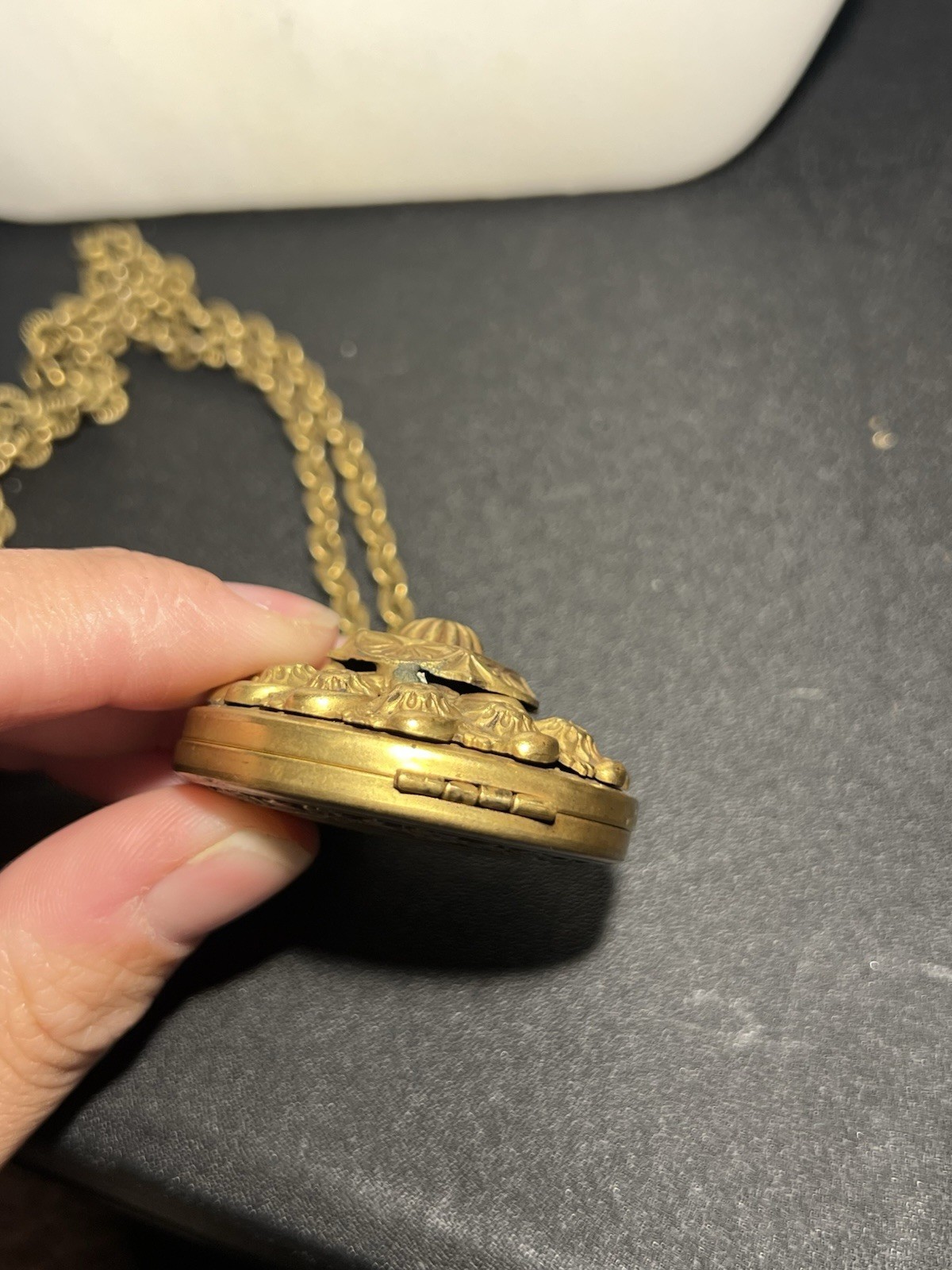 Antique Gold Tone Brass Round Locket Pendant Victorian Art Deco Necklace