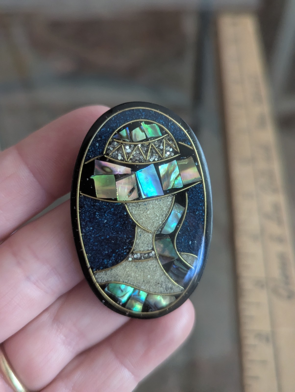 Vintage Mosaic Inlay Brooch Lee Sands Style Lady Hat Oval Abalone Paua Art Deco