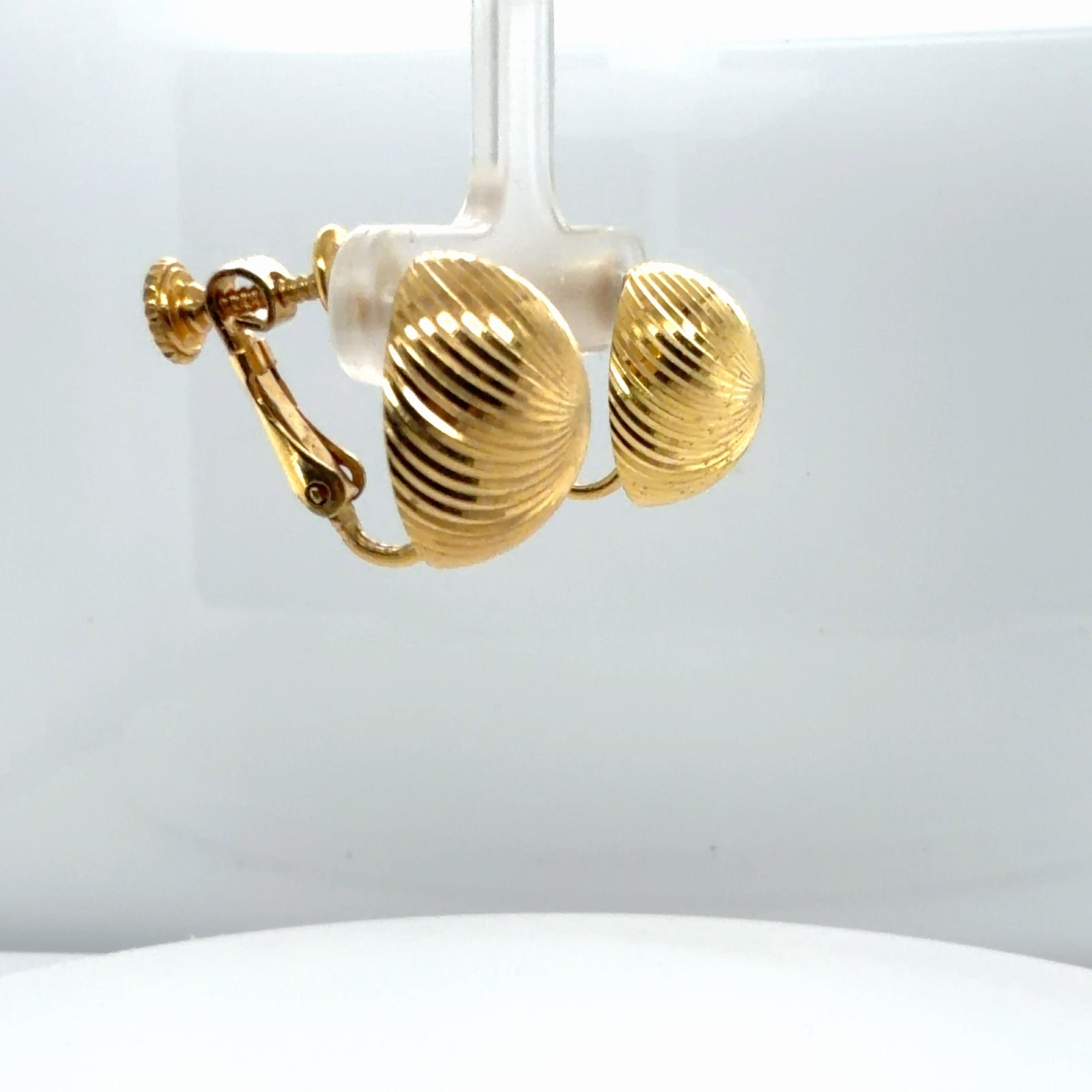Vintage Napier Gold Tone 16mm Round Dome Adjustable Clip on Earrings