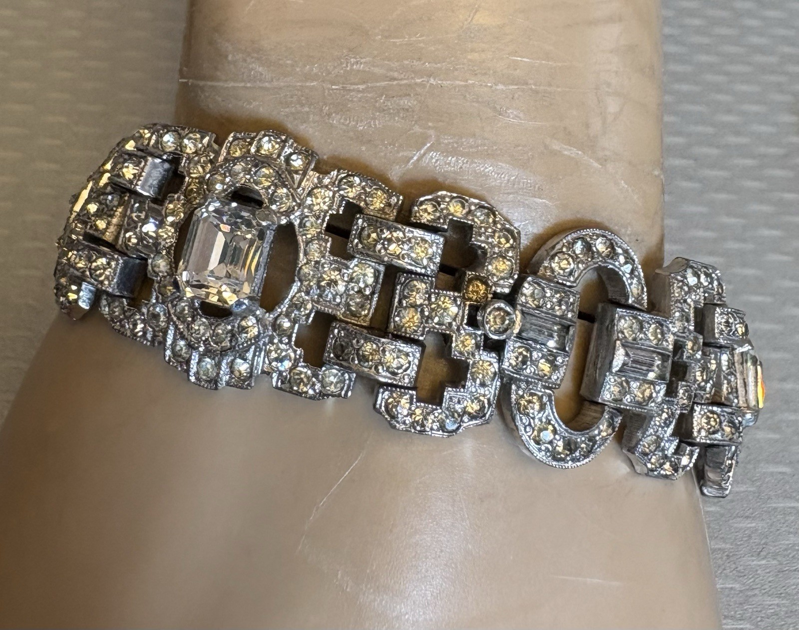 30s Art Deco Rhinestone Bracelet Baguettes Emerald Cut Crystal Pot Metal 7″