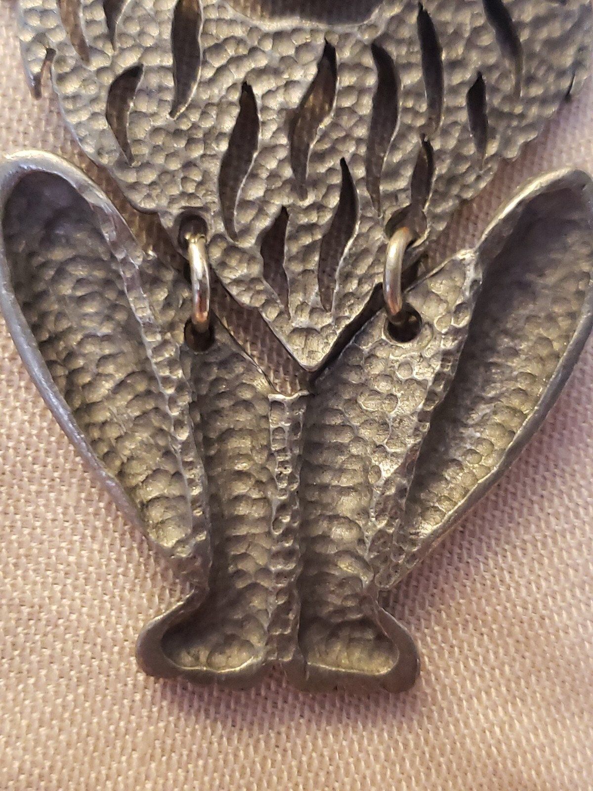 Vintage Articulated 3.5″ Sitting Lion Silver Tone Pendant 20″ Thick Chain LEO