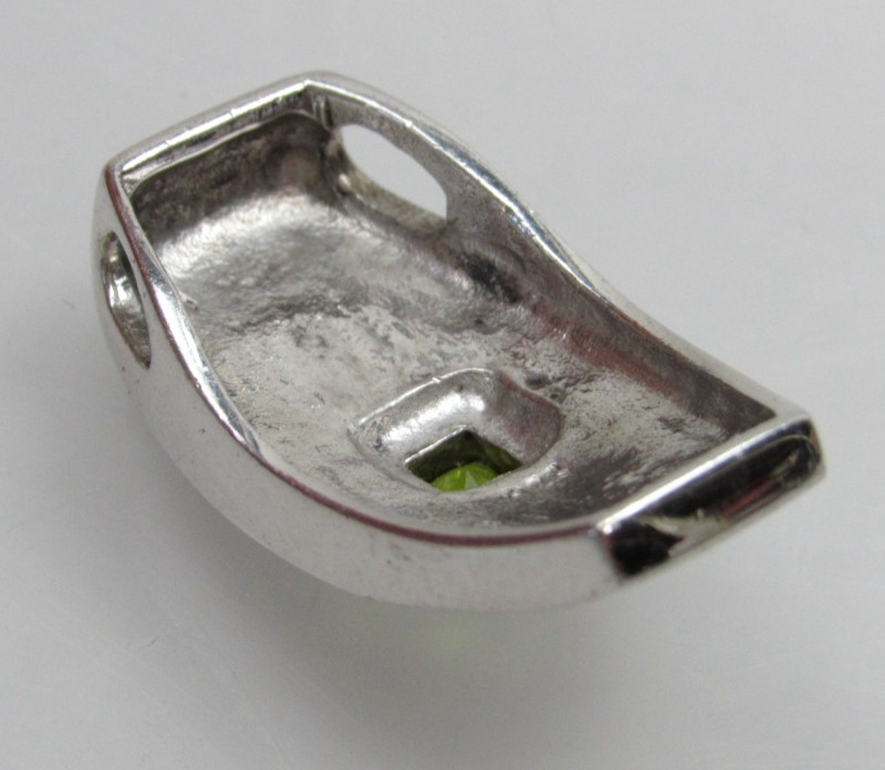 Vtg Sterling Silver Mother of Pearl Inlay Pendant Green Stone Glass? Peridot?