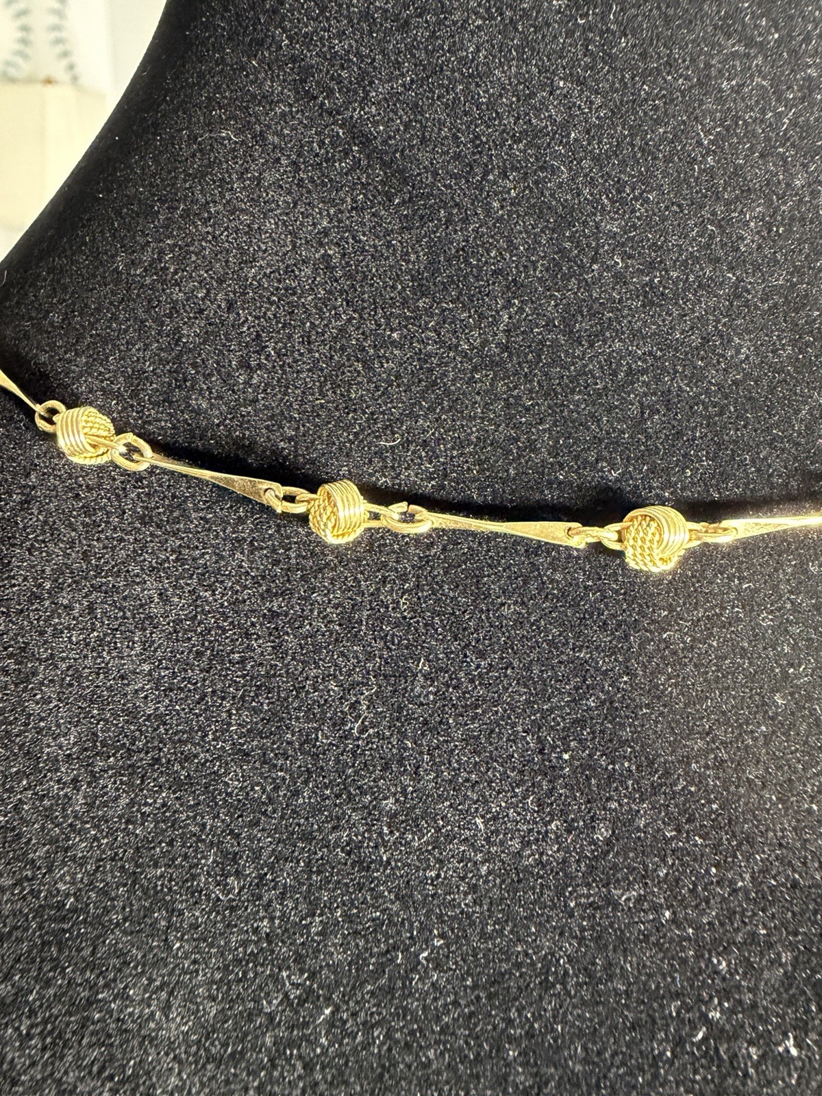 Gold Tone Yellow Gold Metal Station Bar Link Chain Necklace 15in No Stone