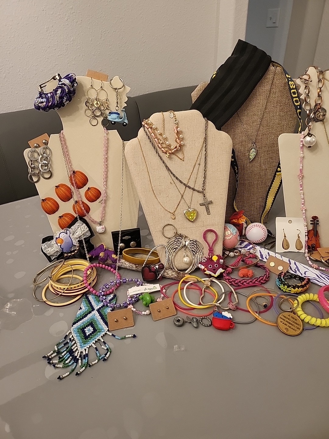 Costume Jewelry Lot 90 Pc + Girls Dress Up Box Collectibles, Hair Pcs And MoreG4