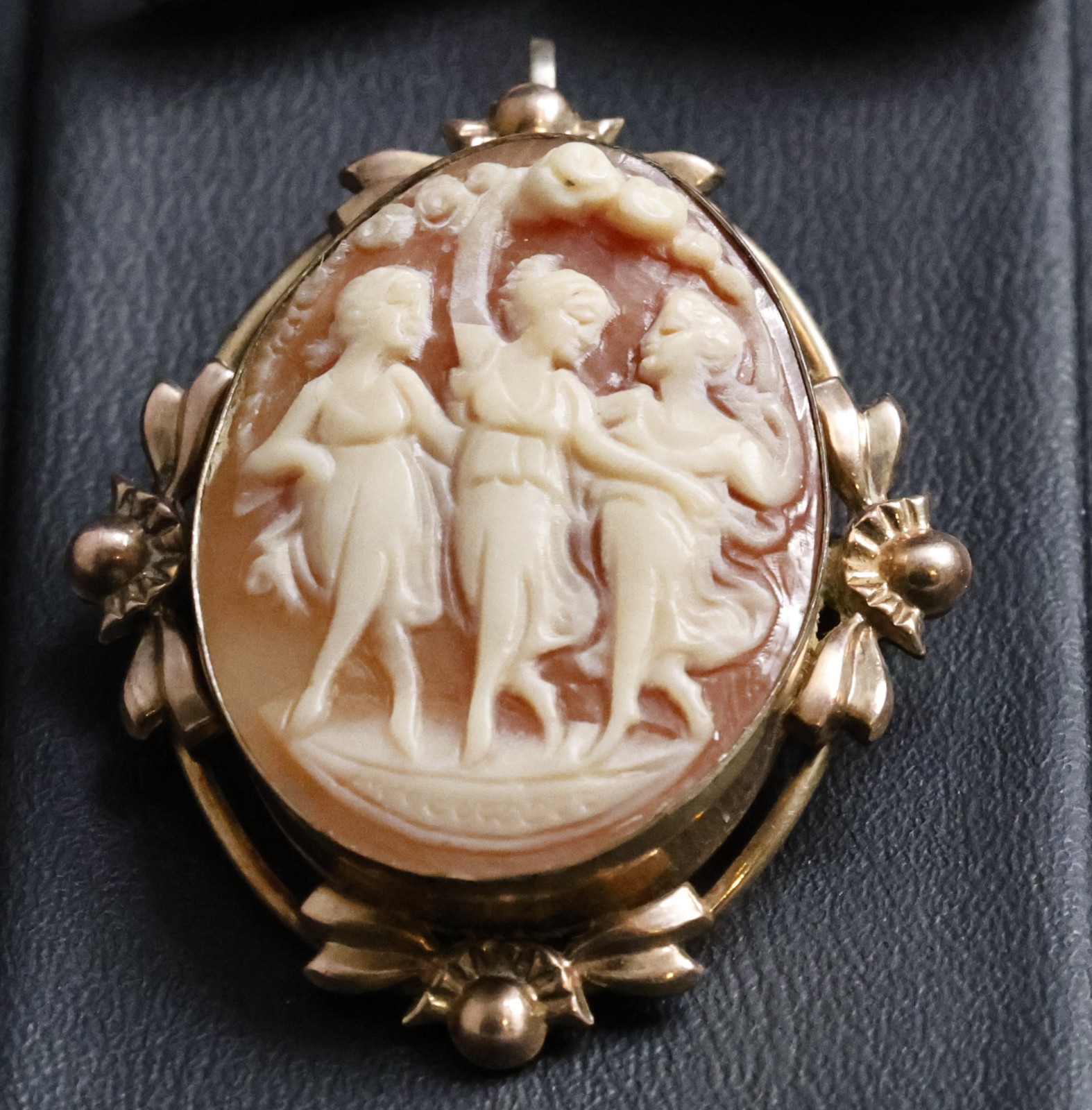 Van Dell Gold Filled CAMEO Brooch Pin Pendant w/ Earrings – Three Graces – WOW