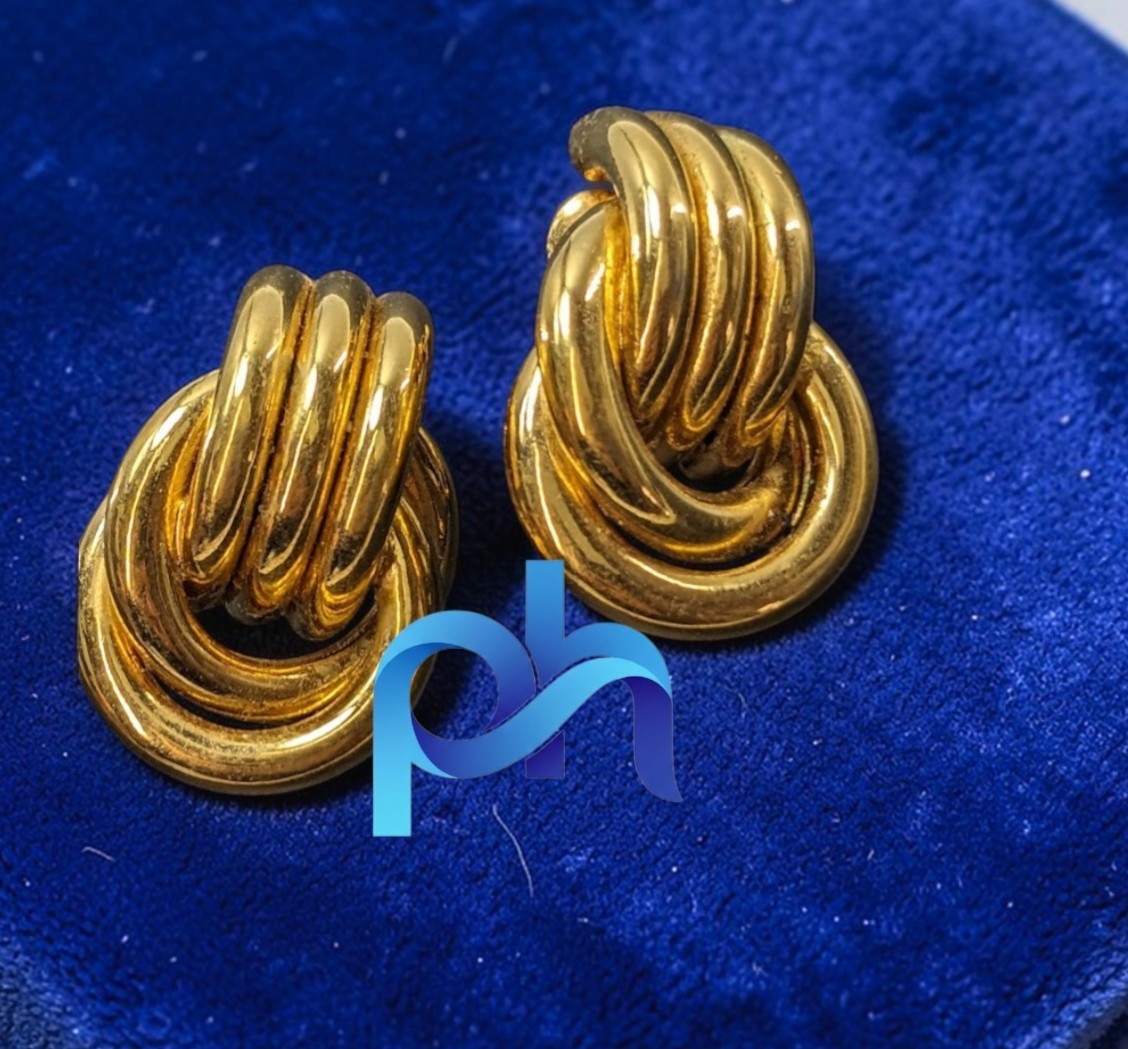 Napier Gold‑Tone Knot Earrings Screw‑Back Vintage Sculptural Loop Design Jewelry