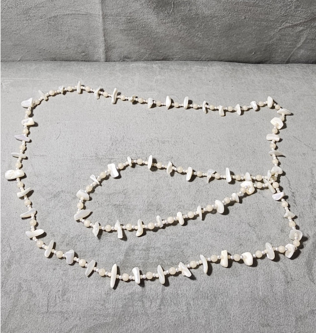 Mother Of Pearl Beads and Chip 40in Single Strand Necklace Vintage Beautiful