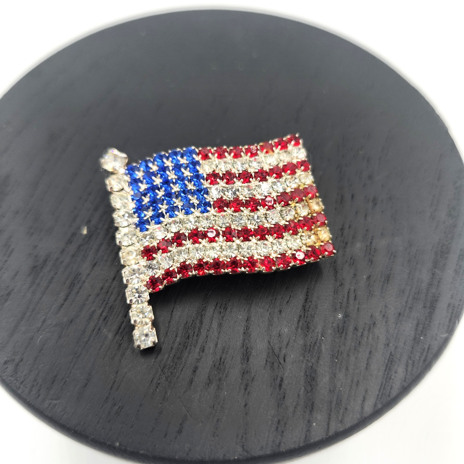 Rhinestone USA American Flag Gold Brooch PIN Stars and Stripes Red White Blue