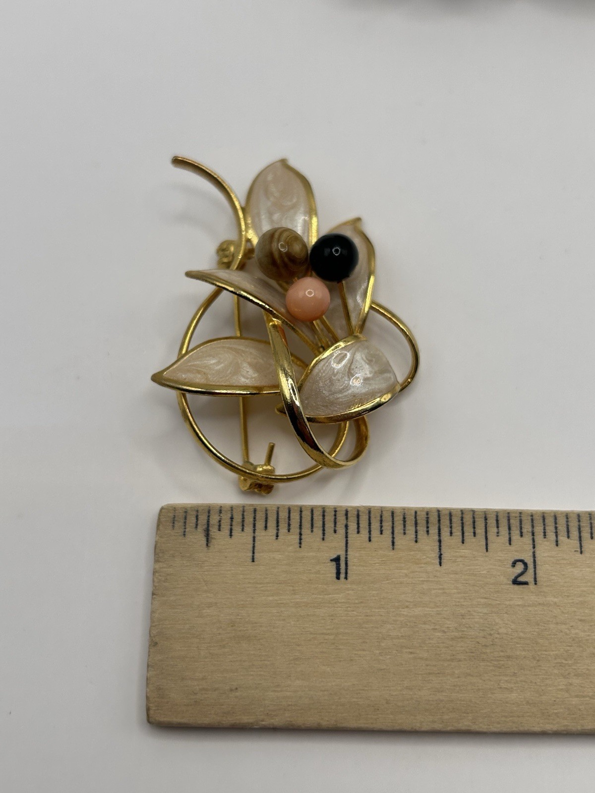 Vintage Leaf Brooch Gold Tone Enameled Light Pink Black Beaded 3D Leaves Pin
