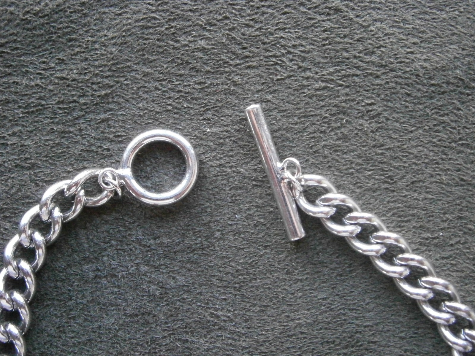 SU Curb Chain Link Vintage Shiny Silvertone Toggle T-Bar Bracelet 7.25″ ~ 14.8g