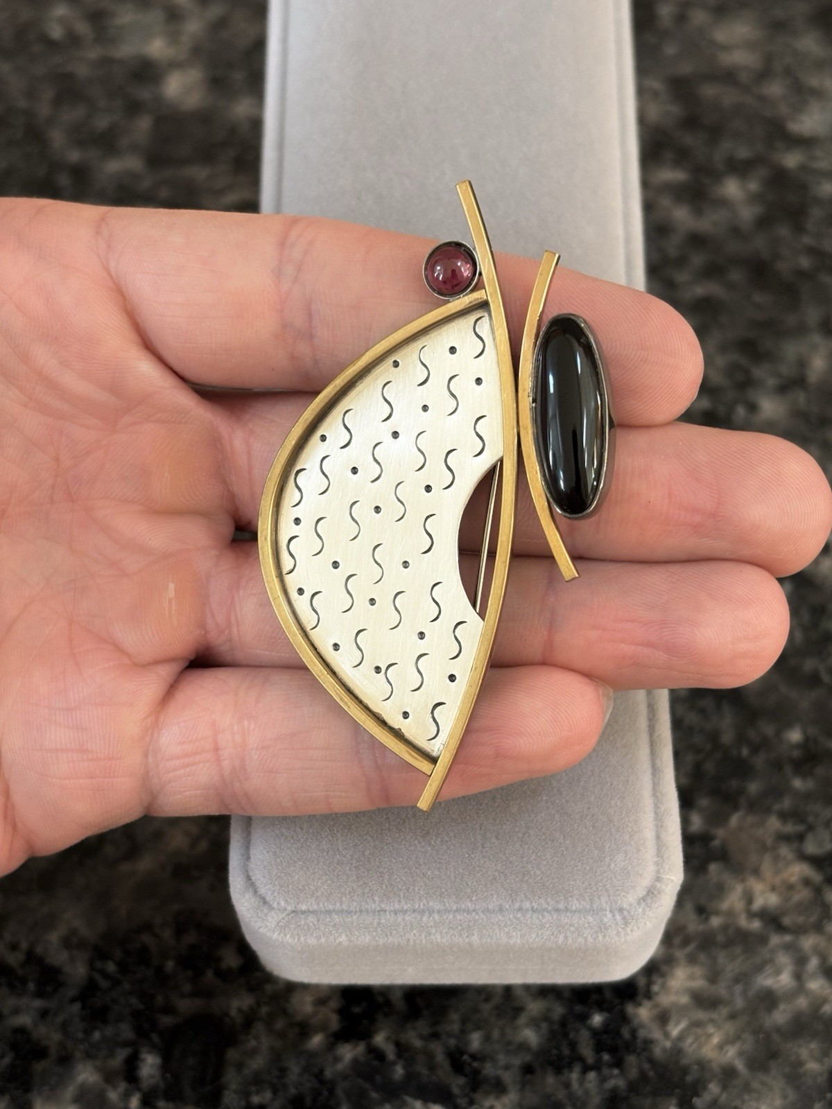 Artisan Deborah CLOSE Sterling Silver Mixed Metal Garnet Onyx Modernist Brooch