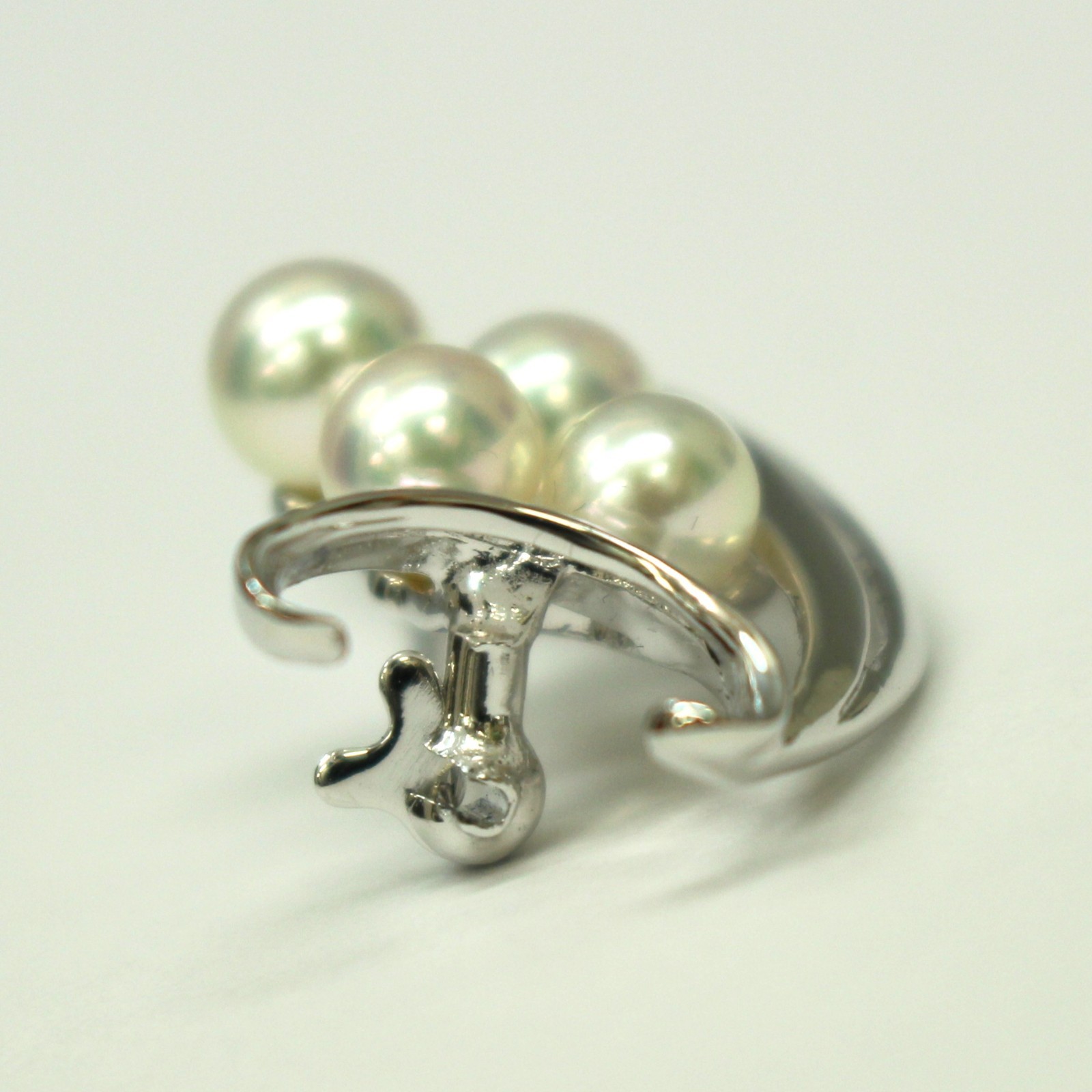 MIKIMOTO Antique Brooch Silver Flower Design Made in Japan 4 Pearls