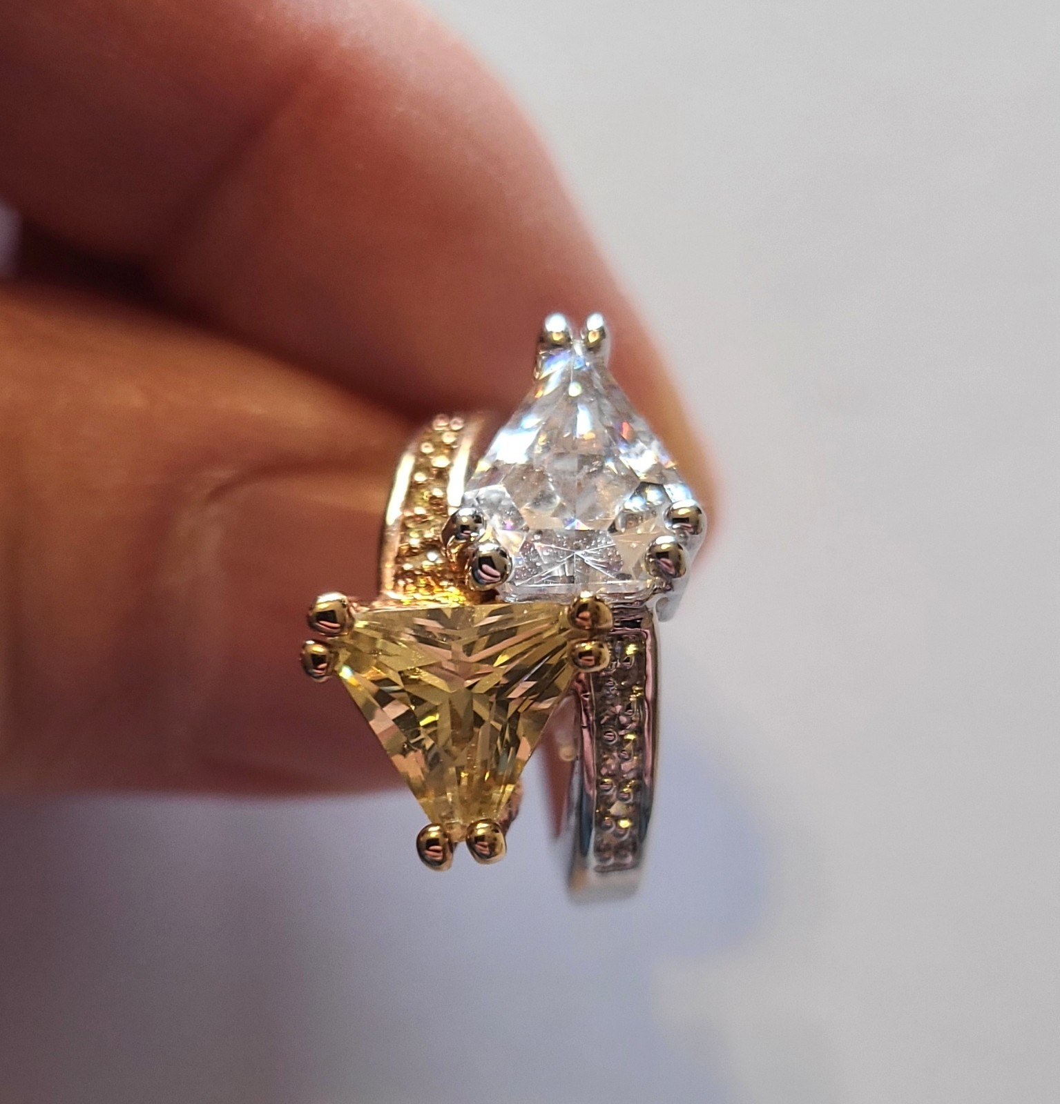 Vintage Nolan Miller Rendezvous Two Tone Trillion Cut Ring Size 5