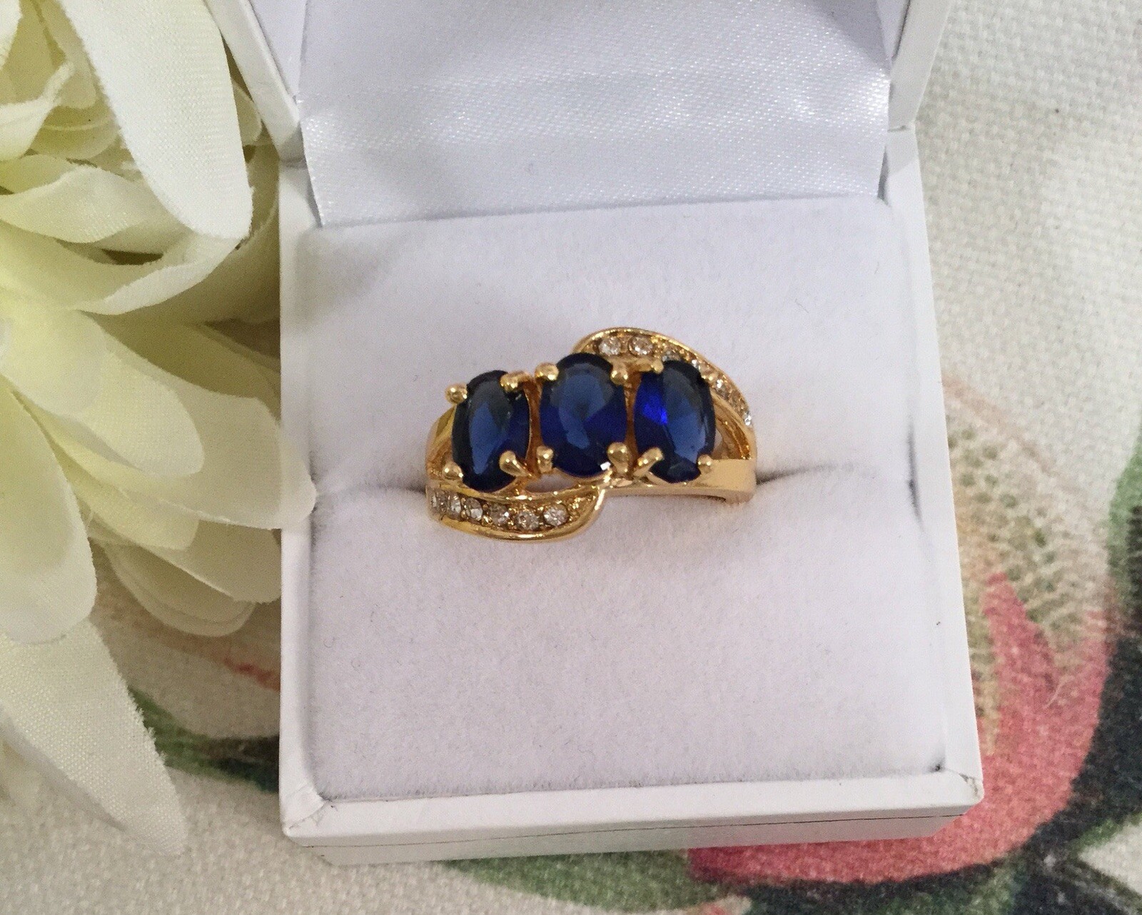 Vintage Jewellery Gold Ring with Blue White Sapphires Antique Deco Jewelry 7 O