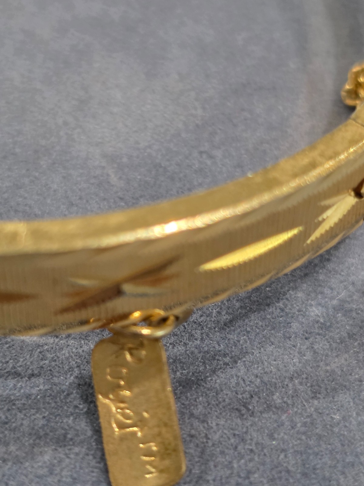 Set of 2 Vintage Roget Etched Brushed Gold Tone Hinge Bangle Bracelet W Germany