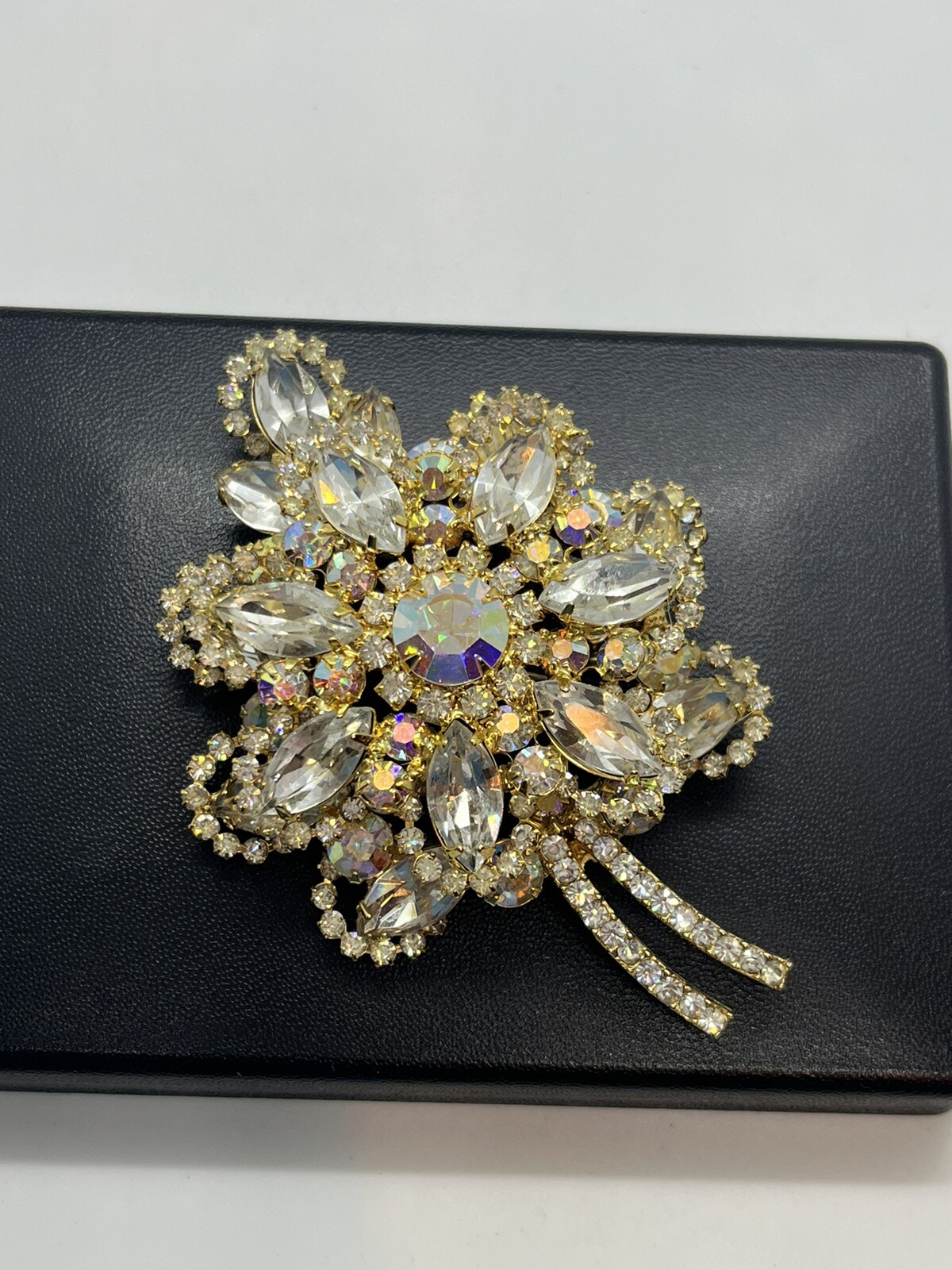 DeLizza and Elster Juliana clear & aurora borealis AB rhinestone leaf brooch pin
