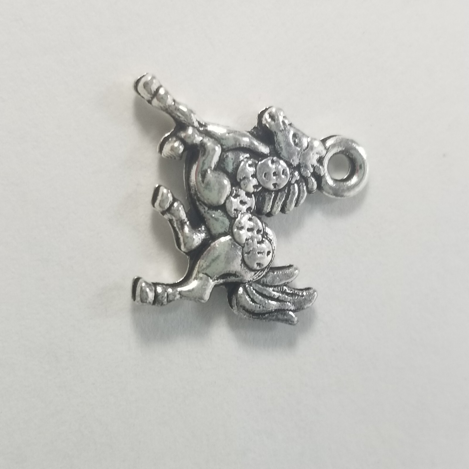 Vintage Horse Running Mustang Pendant Charm silvertone