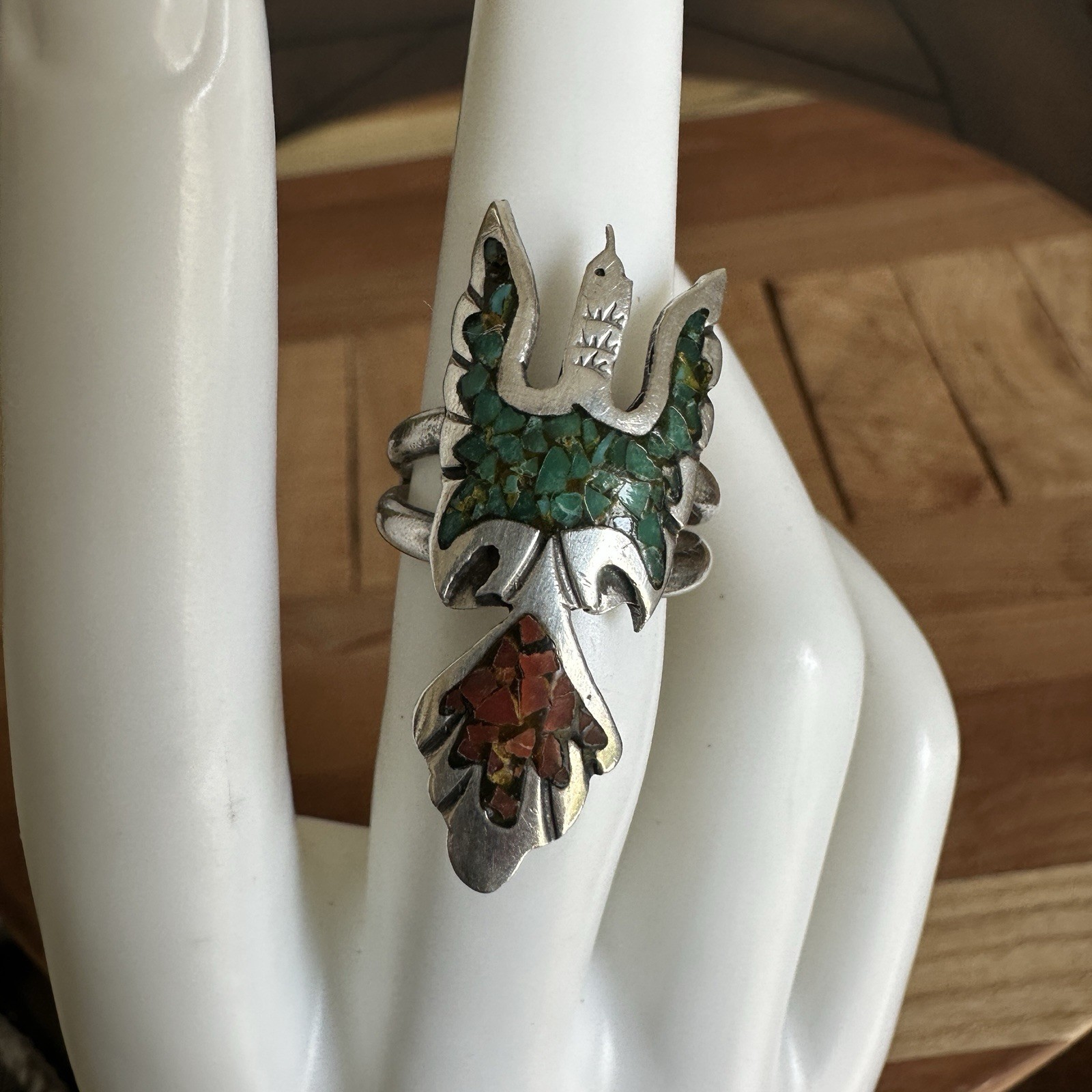 VTG Artisan Signed Eagle Ring Size 5.5 Turquoise Coral Chip Inlay Sterling 5.4g