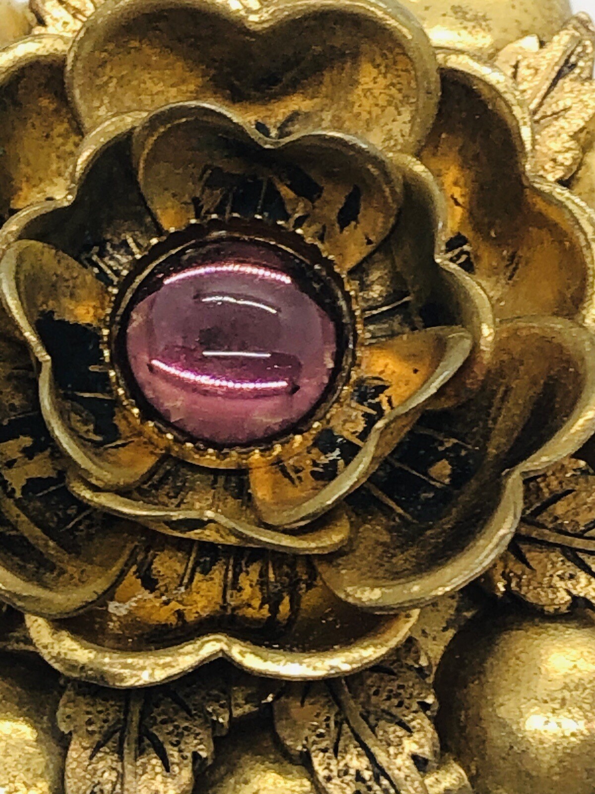 Vintage bronzetone flower brooch pink stone cabochon