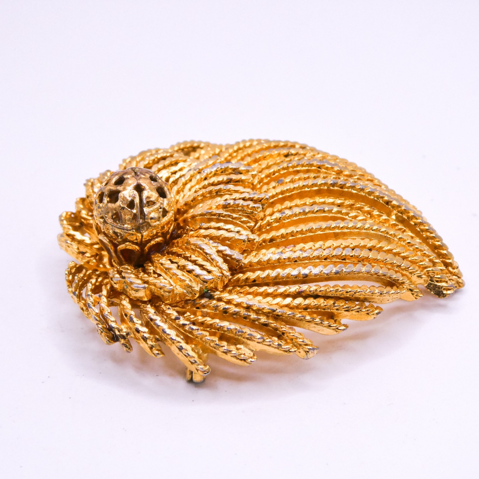 Vintage Fringe Flower Goldtone 2″ Rope Textured Unisex Layered Brooch Pin