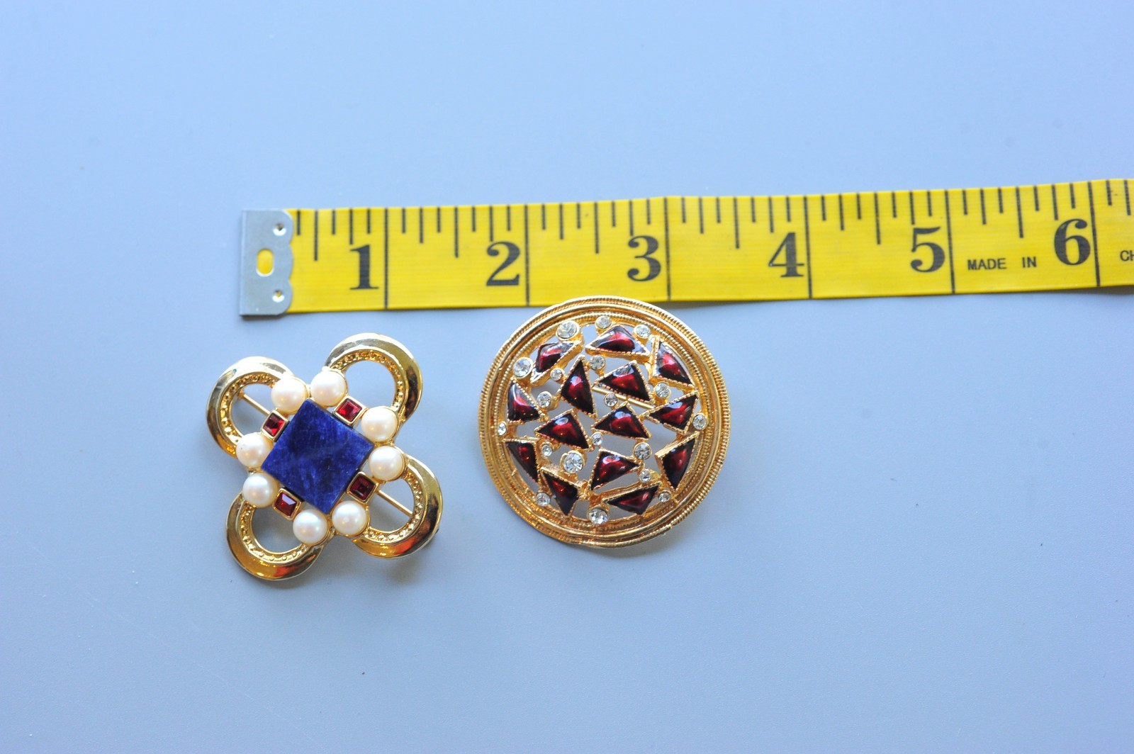 Brooch LOT rhinestone enamel Elegant blue red gold 1 signed Orena Paris MA19
