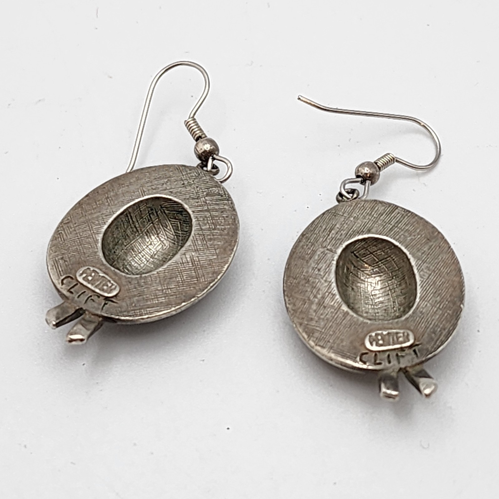 Vtg Clift Straw Hat Flowers Pewter Dangle Pierced Earrings 1.25″