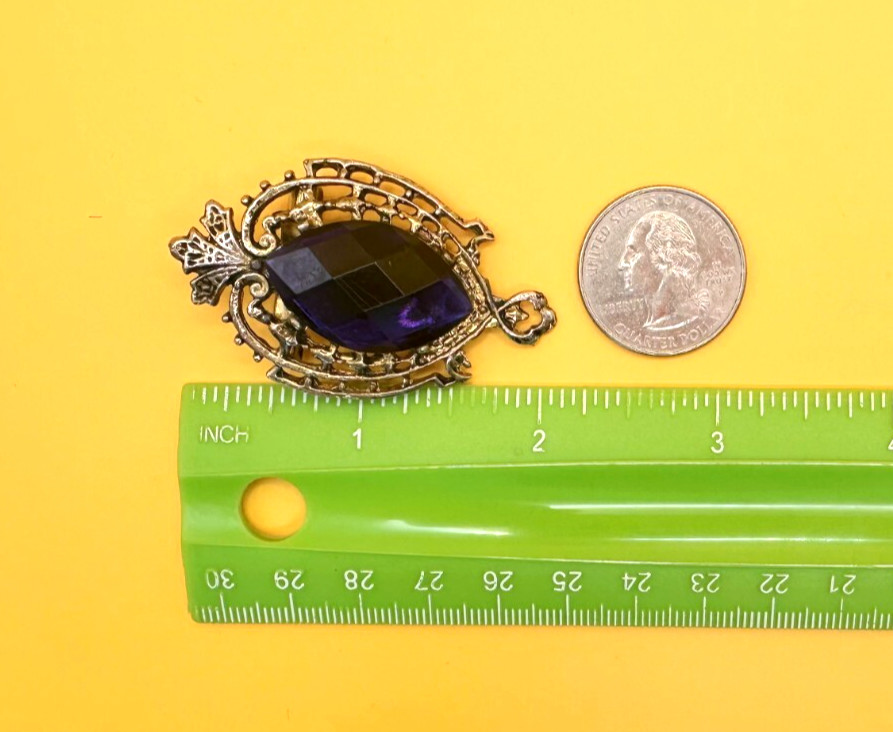 Gold Tone & Faceted Acrylic Dark Blue Stone Brooch Vintage