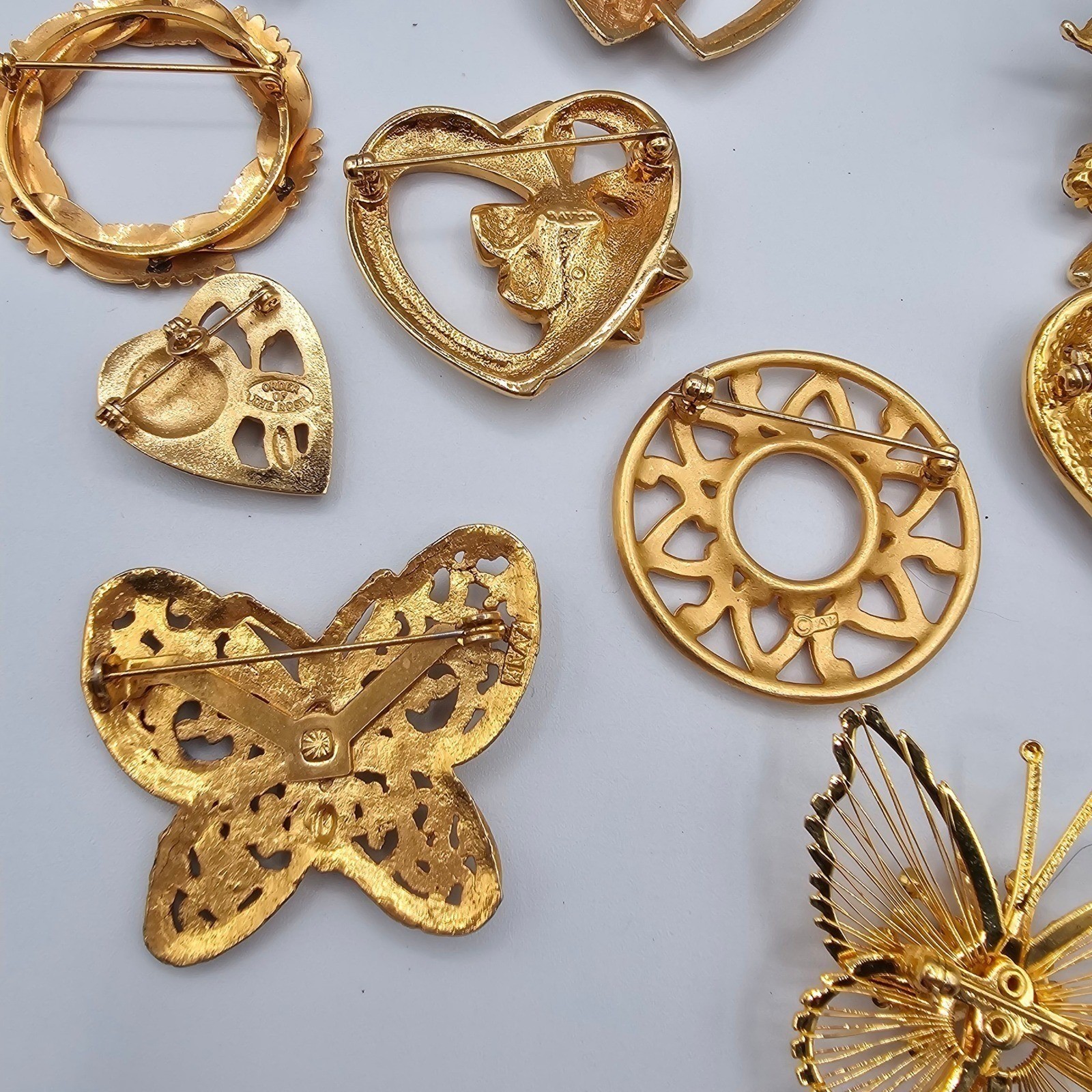 Vtg Gold Tone Brooch Lot Rhinestone Butterfly Floral Some Signed Avon Monet 20pc