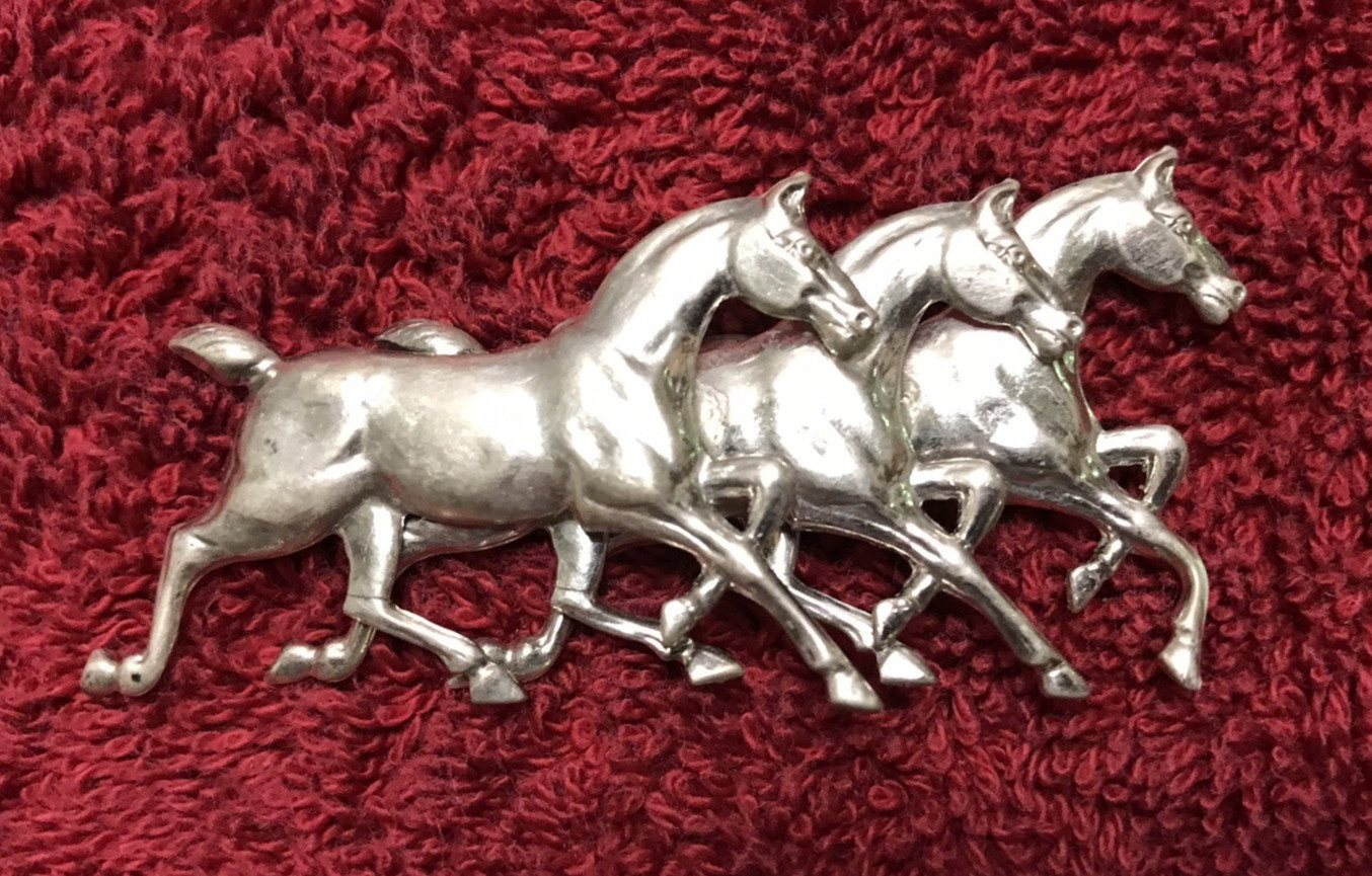 Vintage Sterling Silver 3 Galloping Horses Brooch Pin Running Horses Equestrian