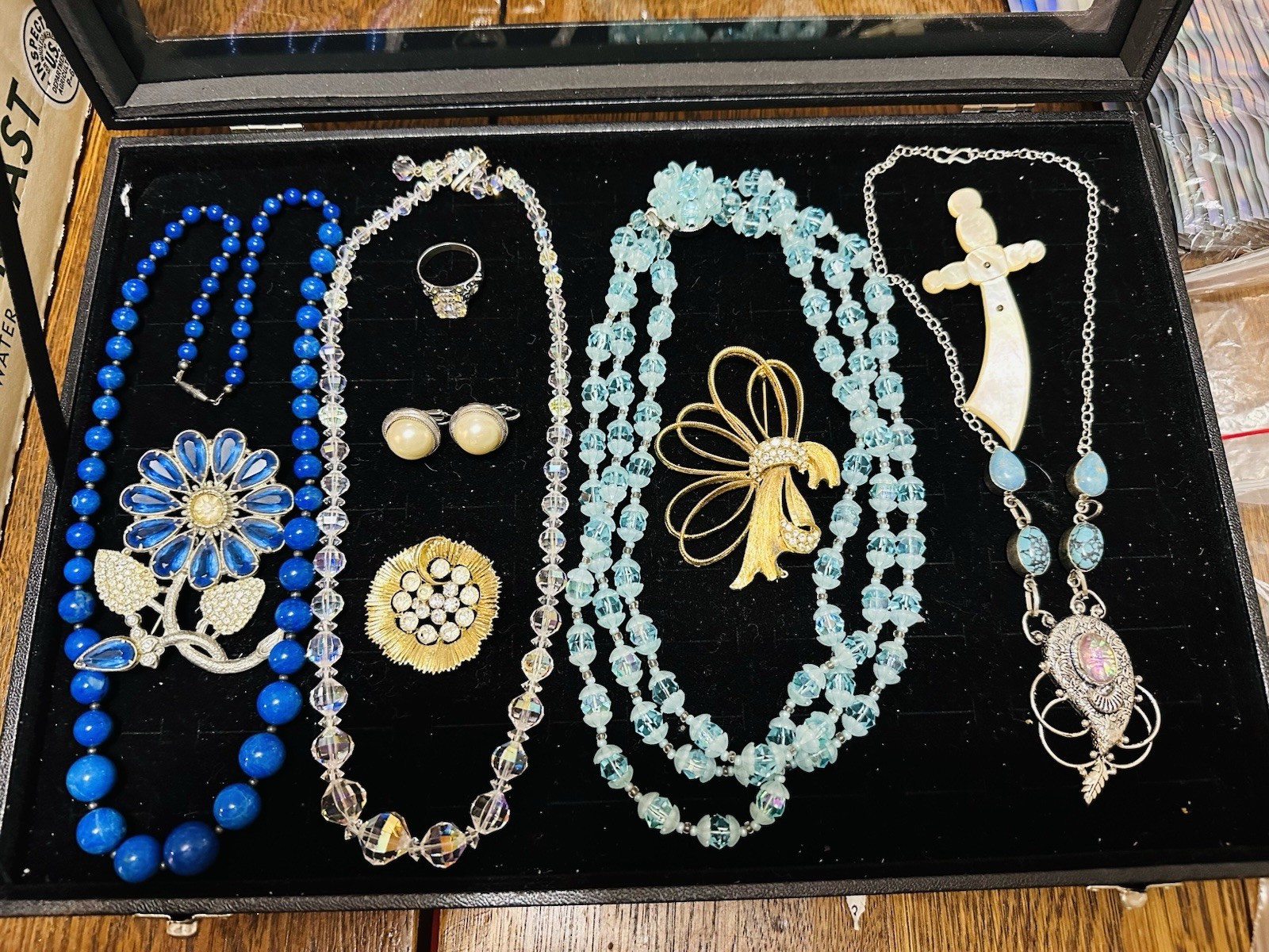 Vintage & Antique Lot Of 10 Costume Jewelry Some Signed