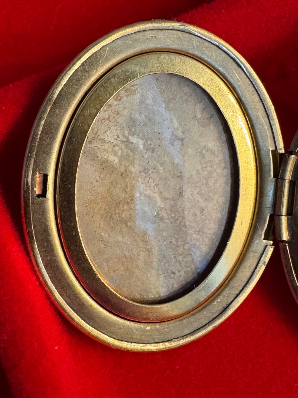 Vintage 12 kt Gold Filled Oval Locket with Etched Floral Design