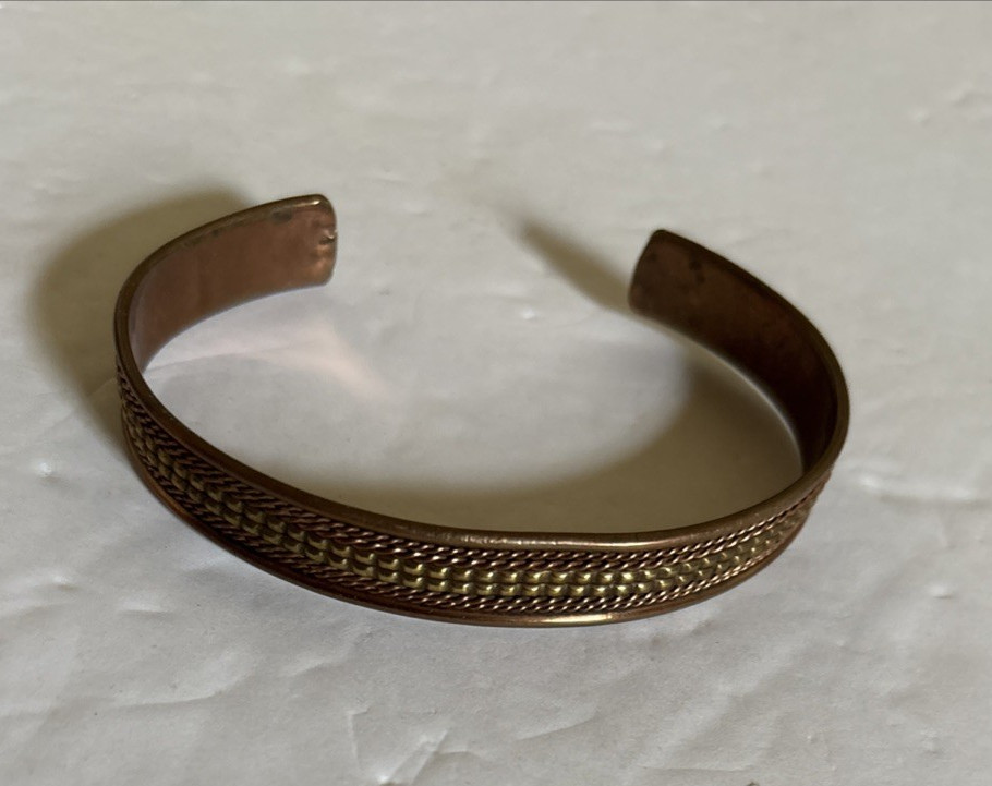 Vintage Metal COPPER South Western Cuff Bracelet 3″ Round