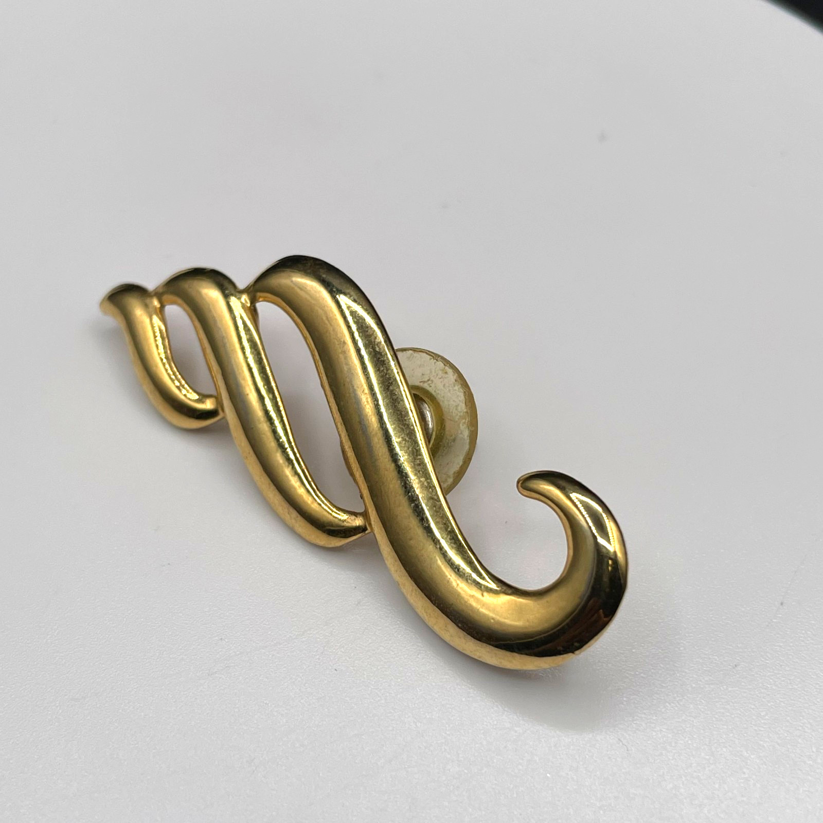 Vintage Gold Tone Abstract Swirl Ribbon Wave Brooch Pin Jewellery 2 Inch
