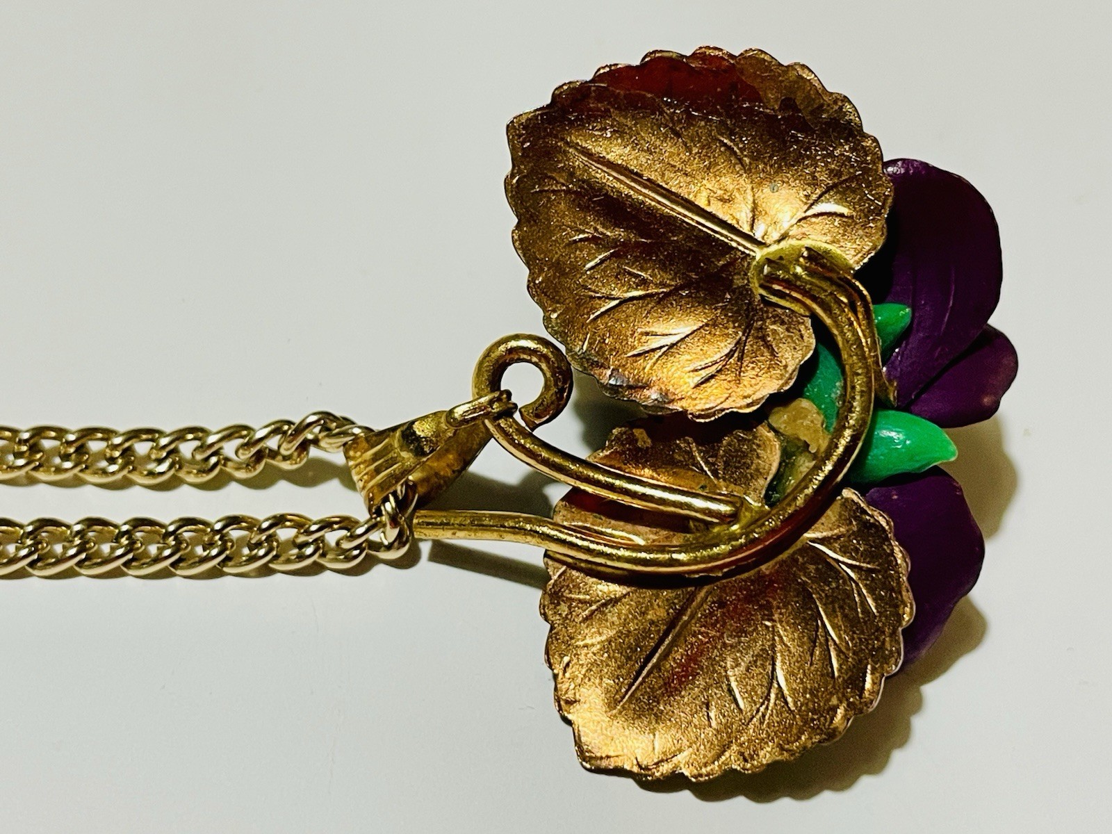 Vtg West Germany Enamel Violet Pansy Flower Pendant Necklace Gold Tone 25″