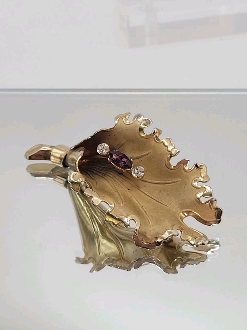 Vintage 3D Gold Plated Leaf Brooch Purple & White Rhinestone Seeds Lettuce Edge