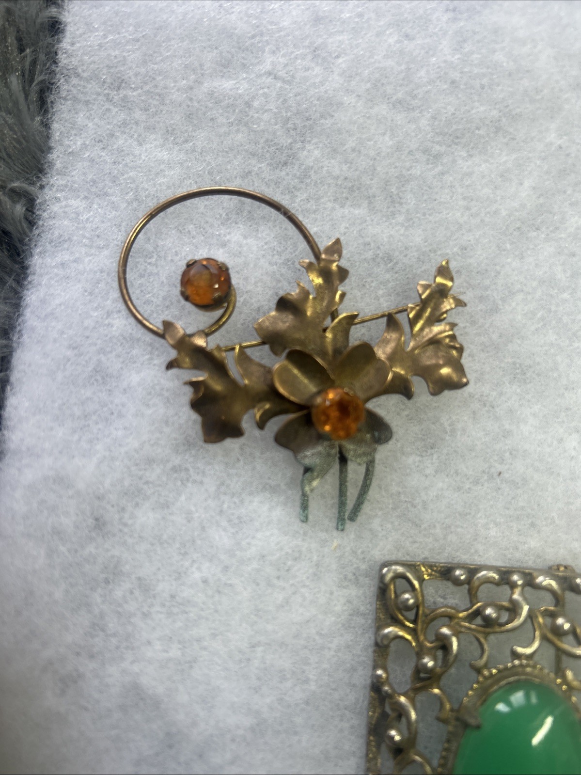 (2) Vintage Brooches 1940’s Unknown Metal Amber Stones Green Oval Stone
