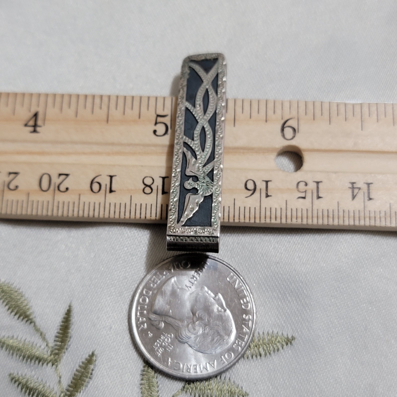 Vintage Guatemala 900 Silver Hand Etched Bird & Fish Nature Scene Tie Clip