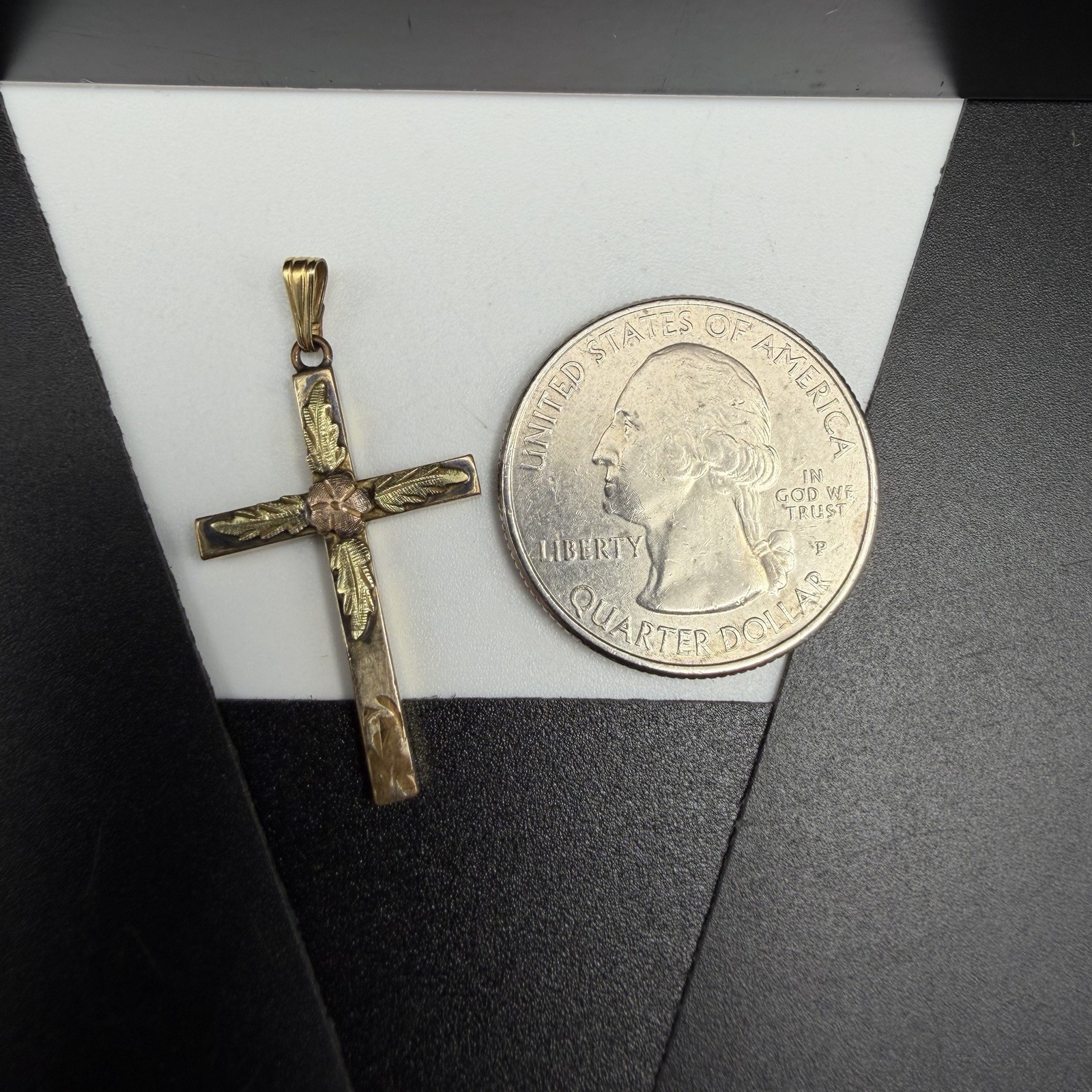 Vintage 1/20 12k Gold Filled Green and Rose Gold 1 1/4″ Cross Pendant 2.1g