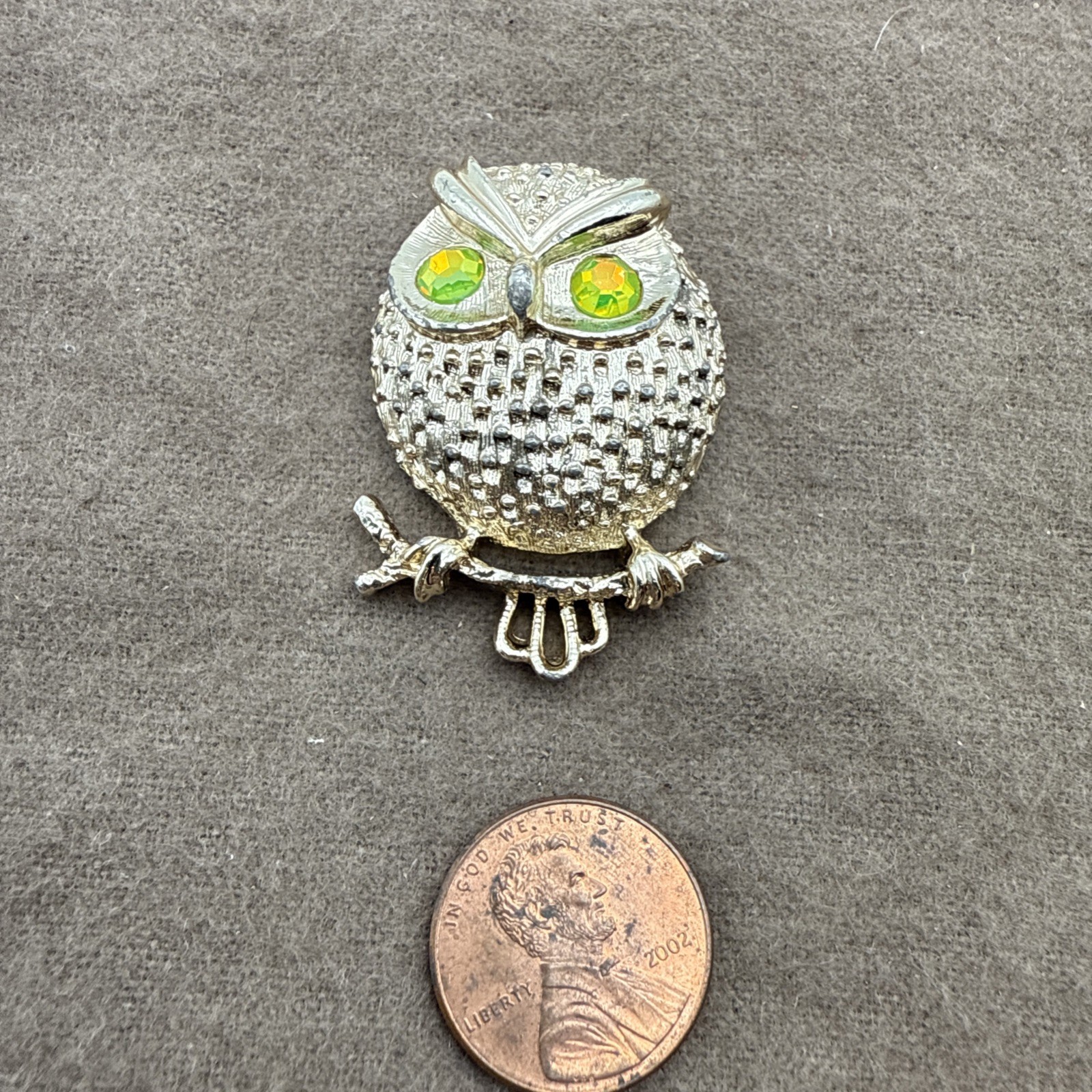 Vintage Sarah Coventry 1971 Uranium “Hooter” Owl Pin Gold Tone & Rhinestone