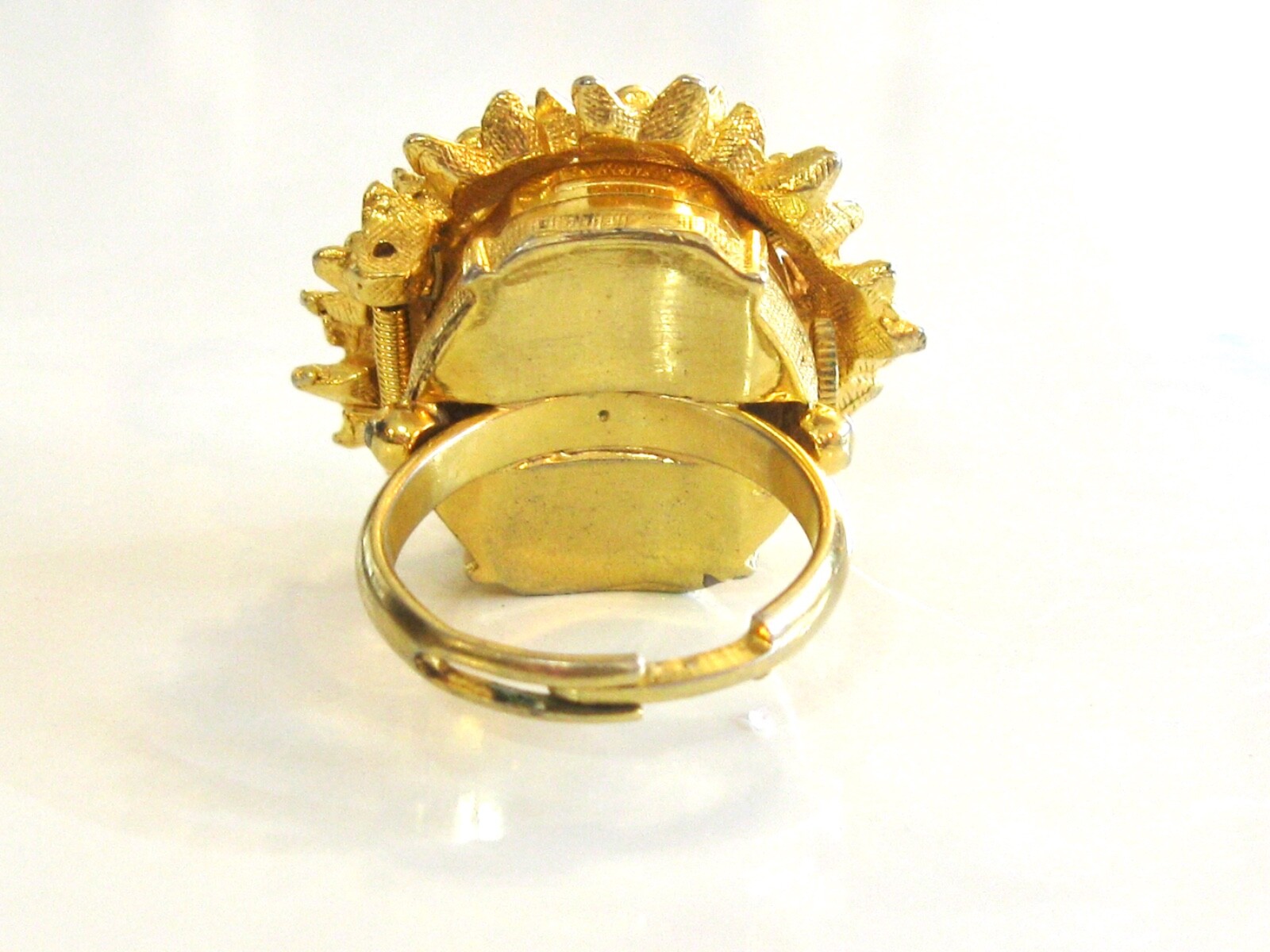 VINTAGE SAMBA MANUAL WIND WATCH RING W HINGED SPRING FORGET ME NOT FLORAL COVER