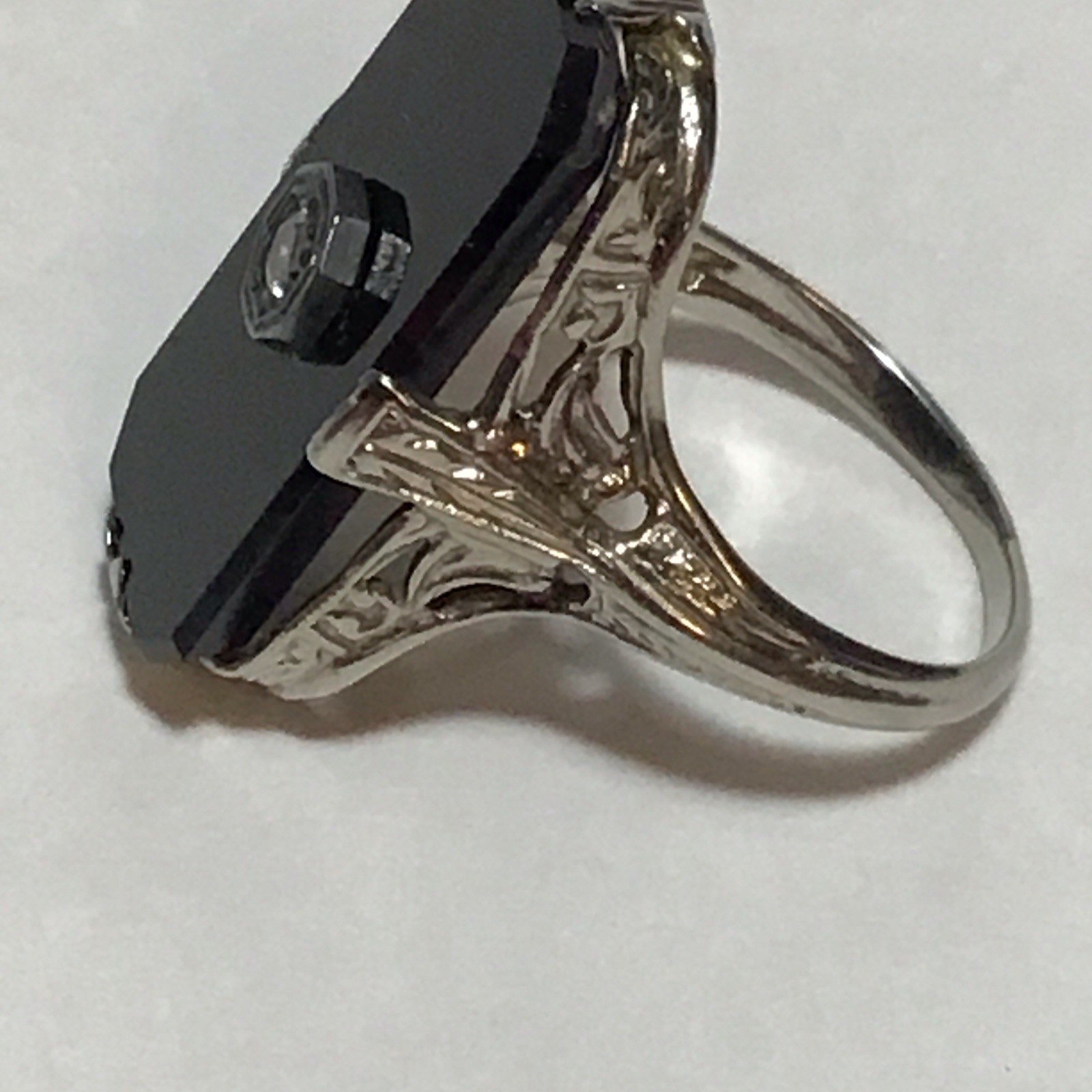 Vintage Art Deco 14k White Gold Filigree Onyx Diamond Ring Size 3.75 Pinky?