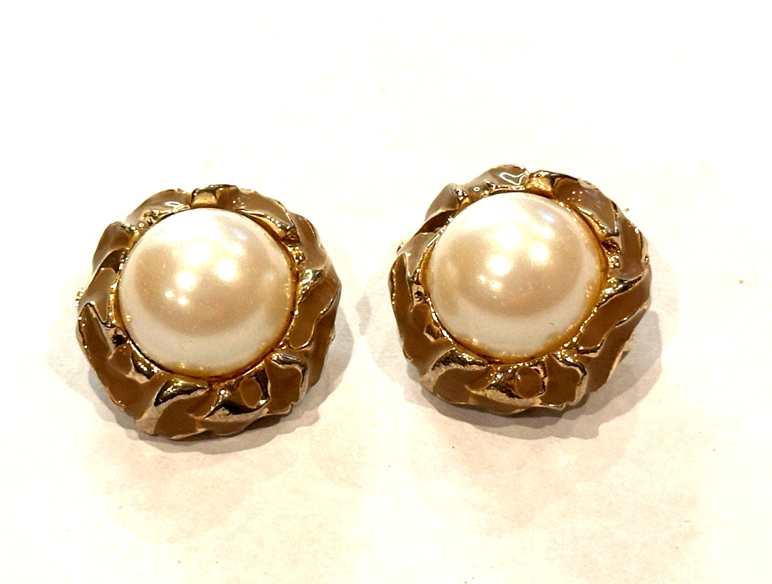 AVON SARAH COVENTRY STANNARD ABALONE FAUX PEARL OPAL GOLD CLIP POST EARRINGS LOT