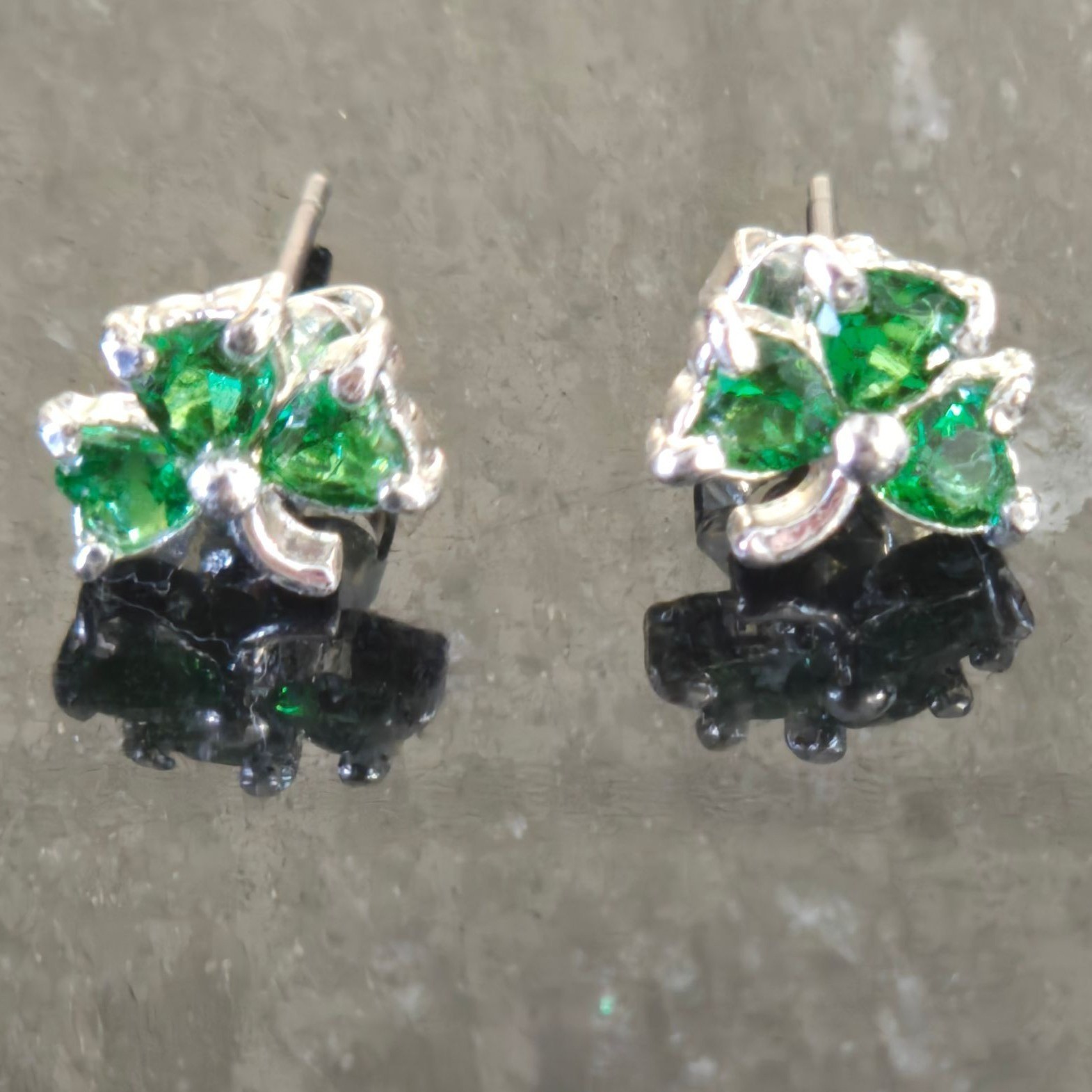Vintage Avon Shamrock Earrings St. Patty’s Day Dainty Jewelry Green Rhinestones