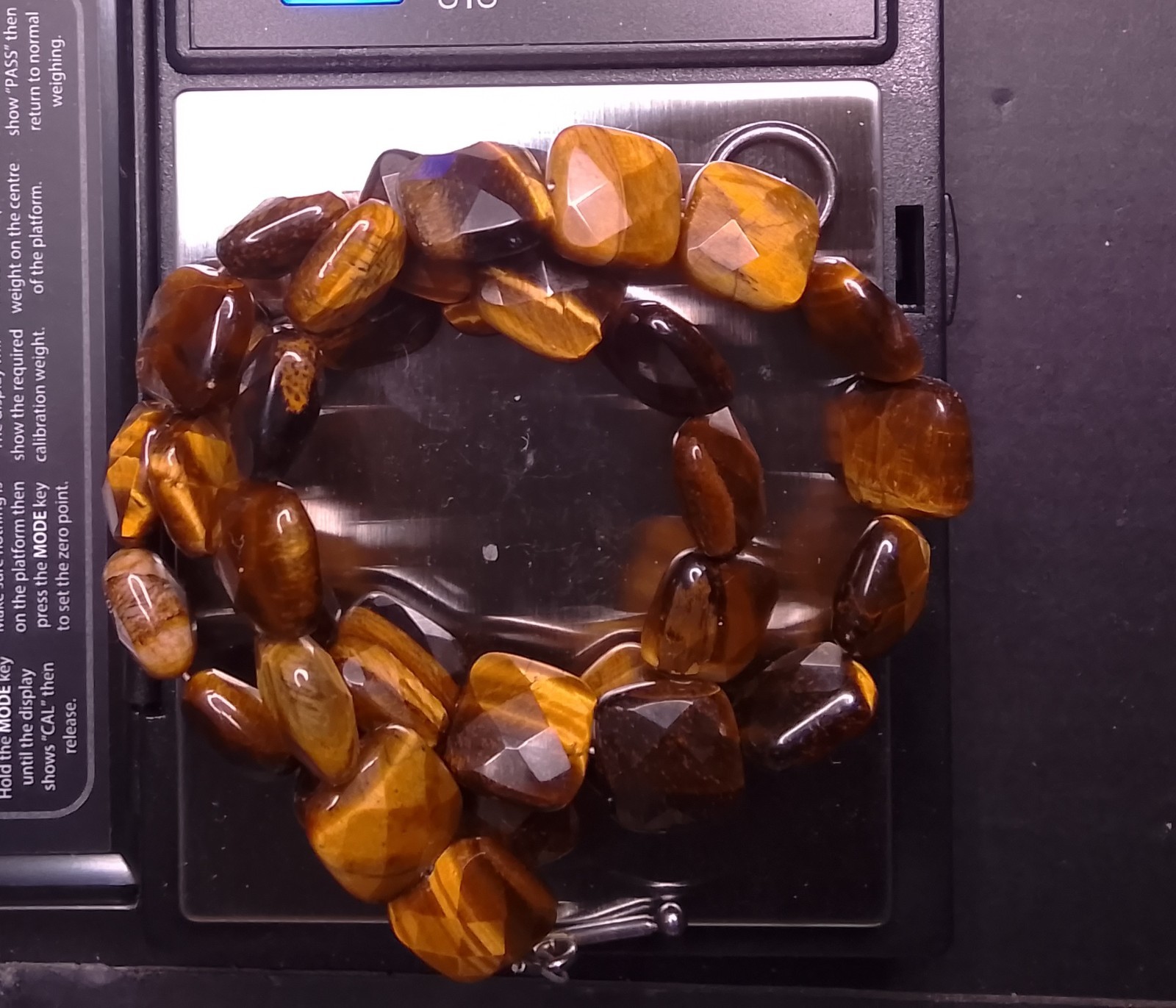 16″ Vintage Tigers Eye Faceted Bead Necklace Chunky Geometric 52.77 Grams