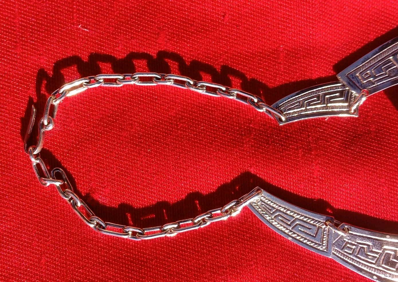 Large 64g 900 Silver Inca Dangle Pendant Necklace Handcrafted Tribal Pattern.