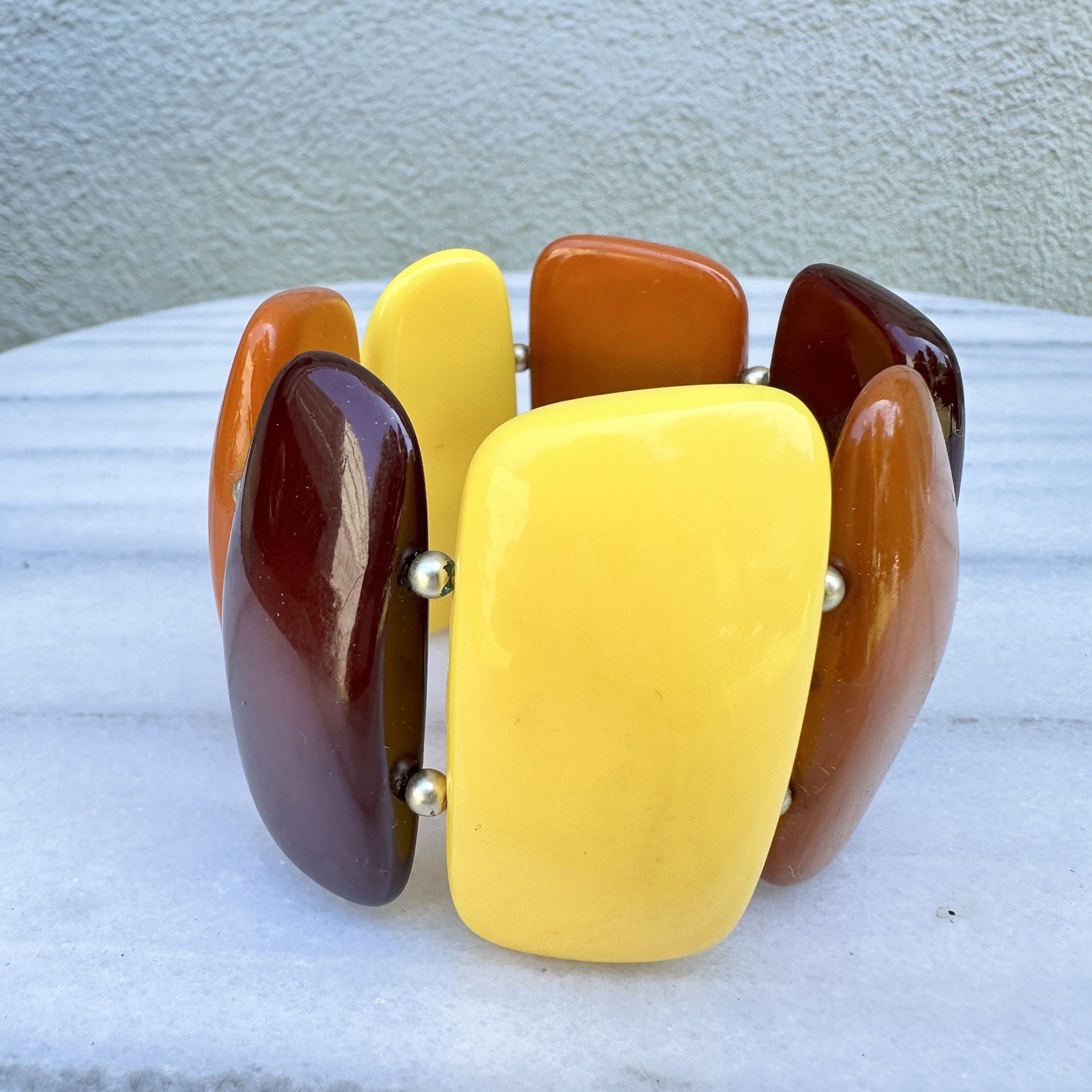 Butterscotch Resin Bracelet Amber Lucite Stretch Chunky Retro Mod 70s 60s Vtg