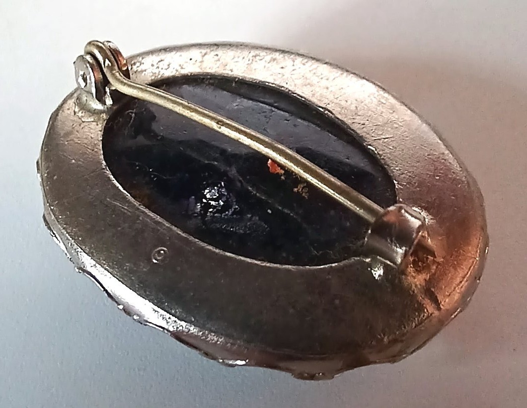 Vtg (Antique?) Silver-tone Brooch w/ Dark Blue & Multicolor Foiled Art Glass